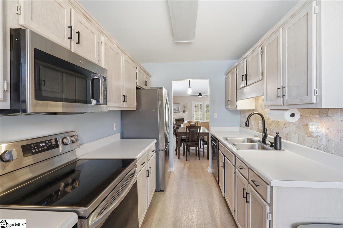 314 Calhoun Estates Drive Spartanburg, SC 29307