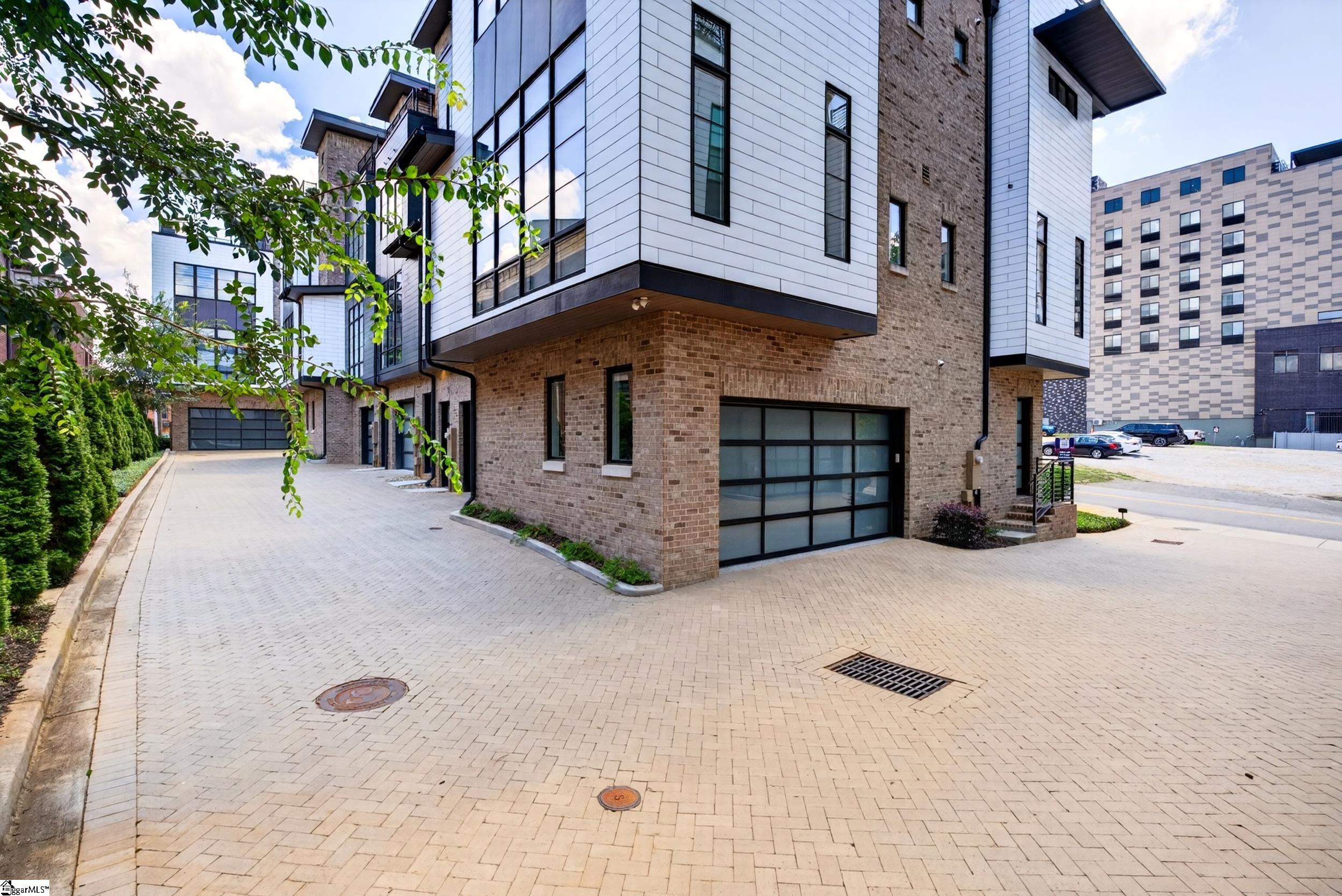 120 Oneal Street Greenville, SC 29601