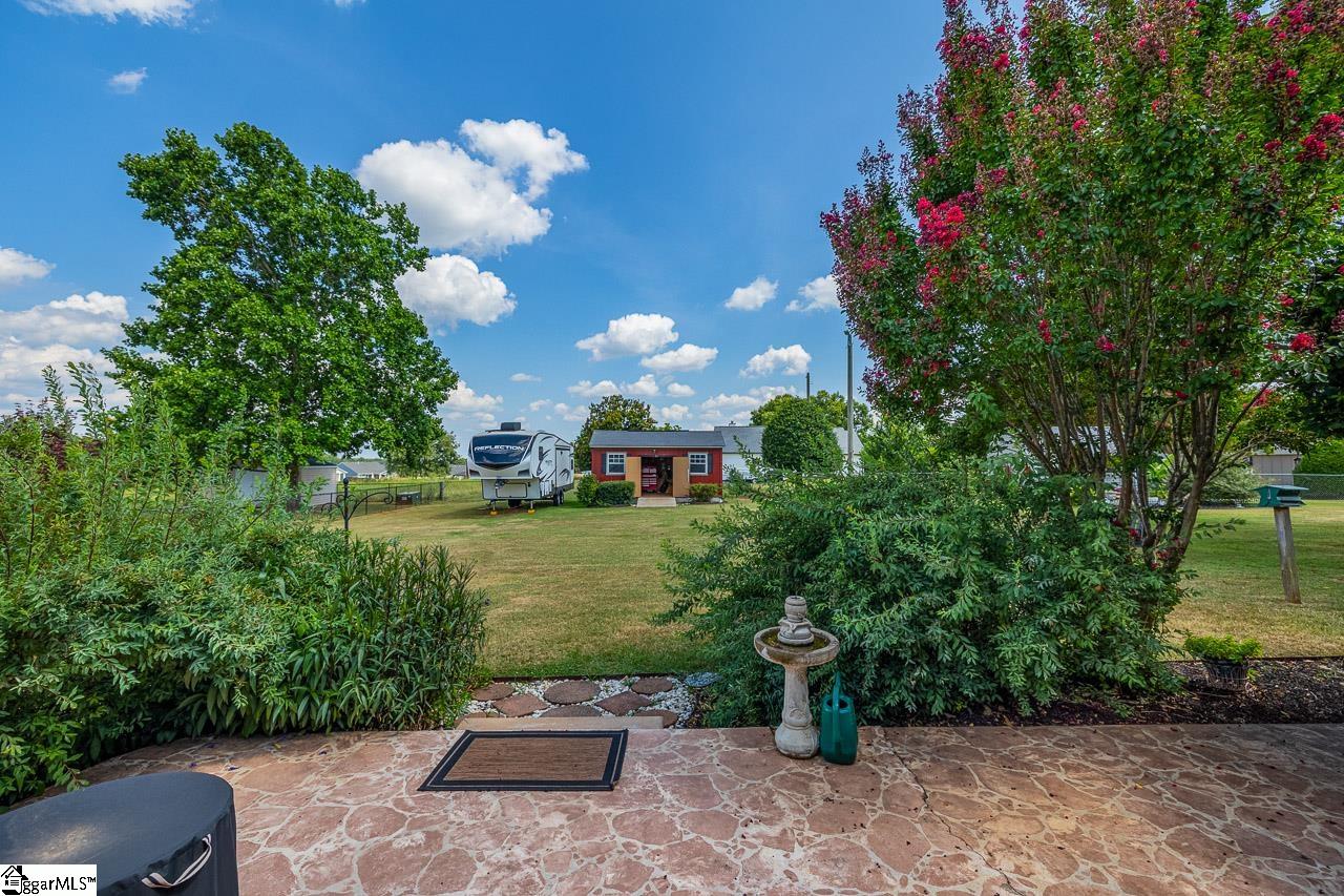 7655 Reidville Road Woodruff, SC 29388