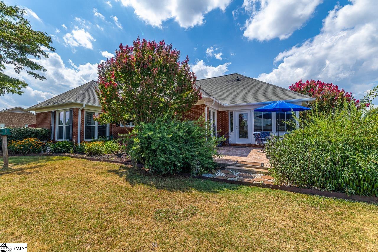 7655 Reidville Road Woodruff, SC 29388