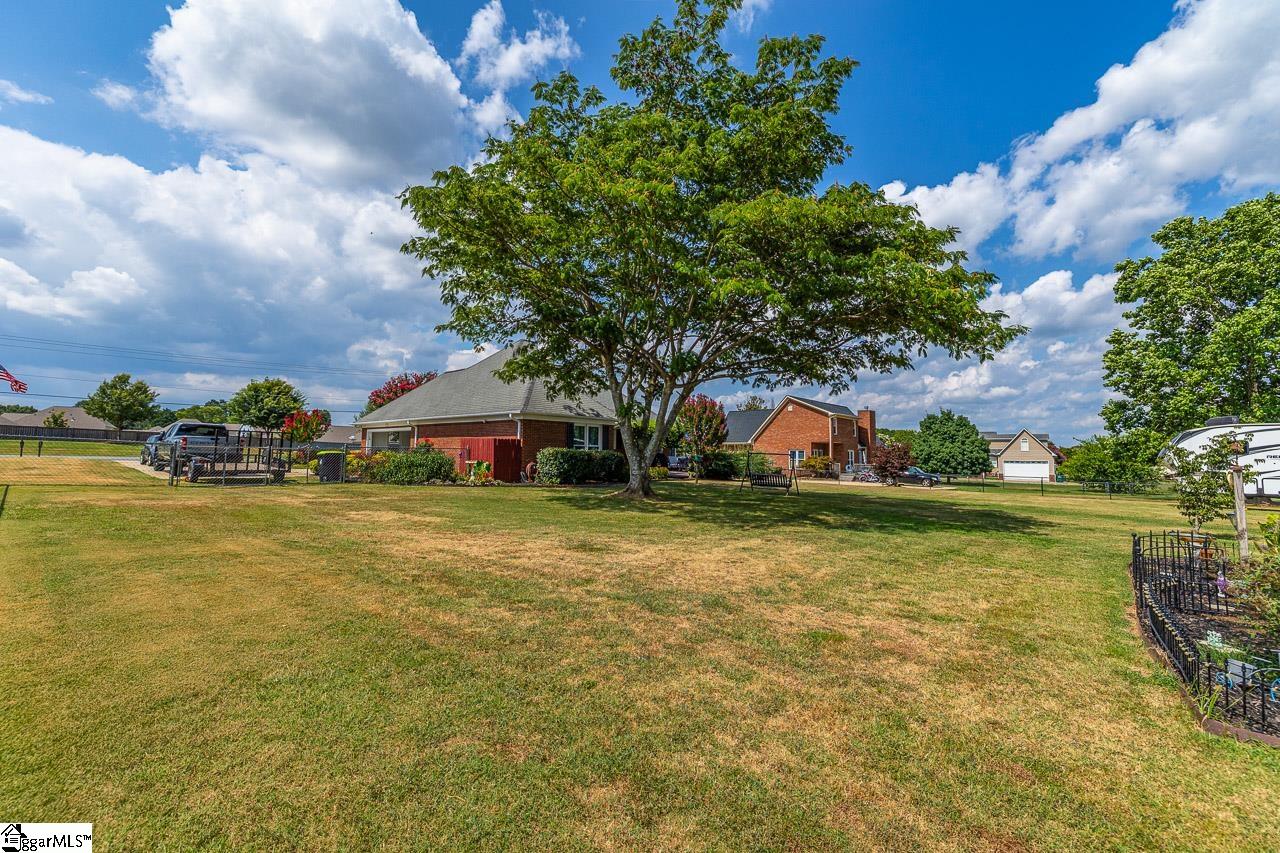 7655 Reidville Road Woodruff, SC 29388