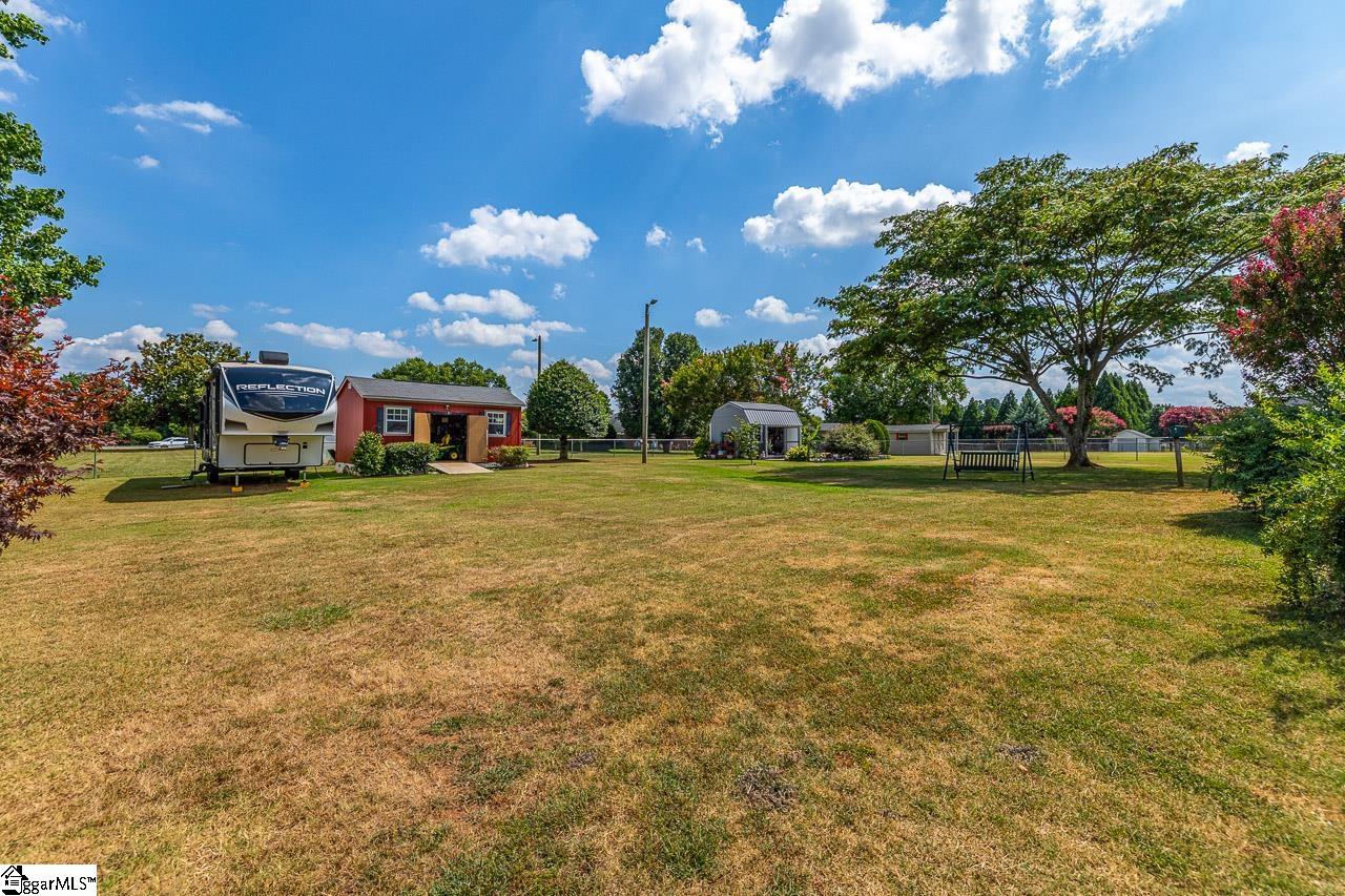 7655 Reidville Road Woodruff, SC 29388