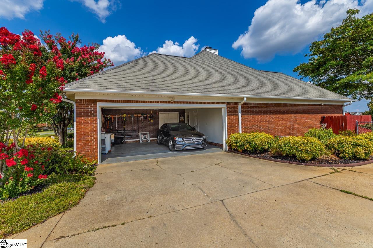 7655 Reidville Road Woodruff, SC 29388