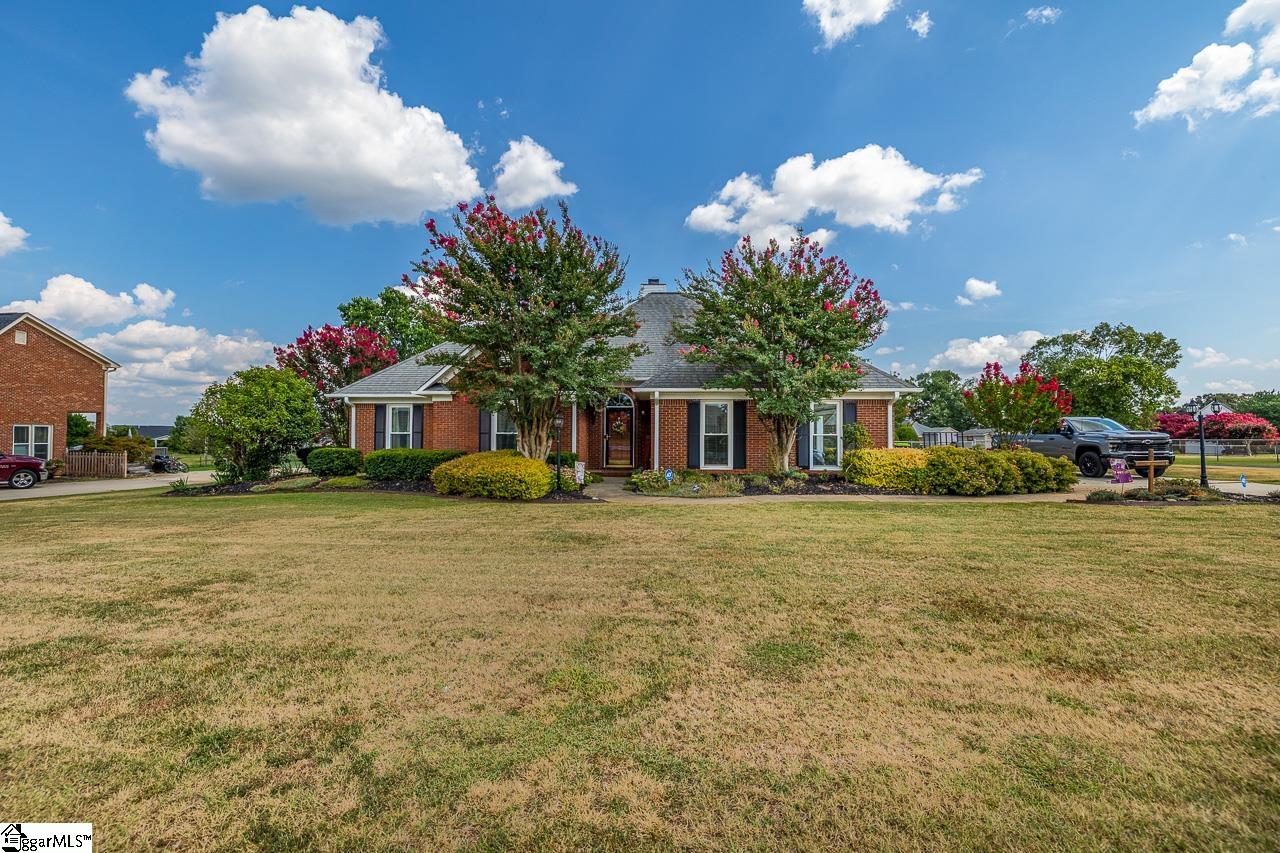 7655 Reidville Road Woodruff, SC 29388