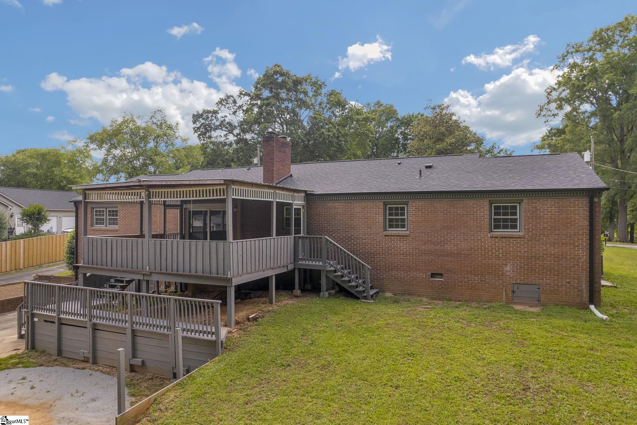 104 Arrowood Lane Laurens, SC 29360