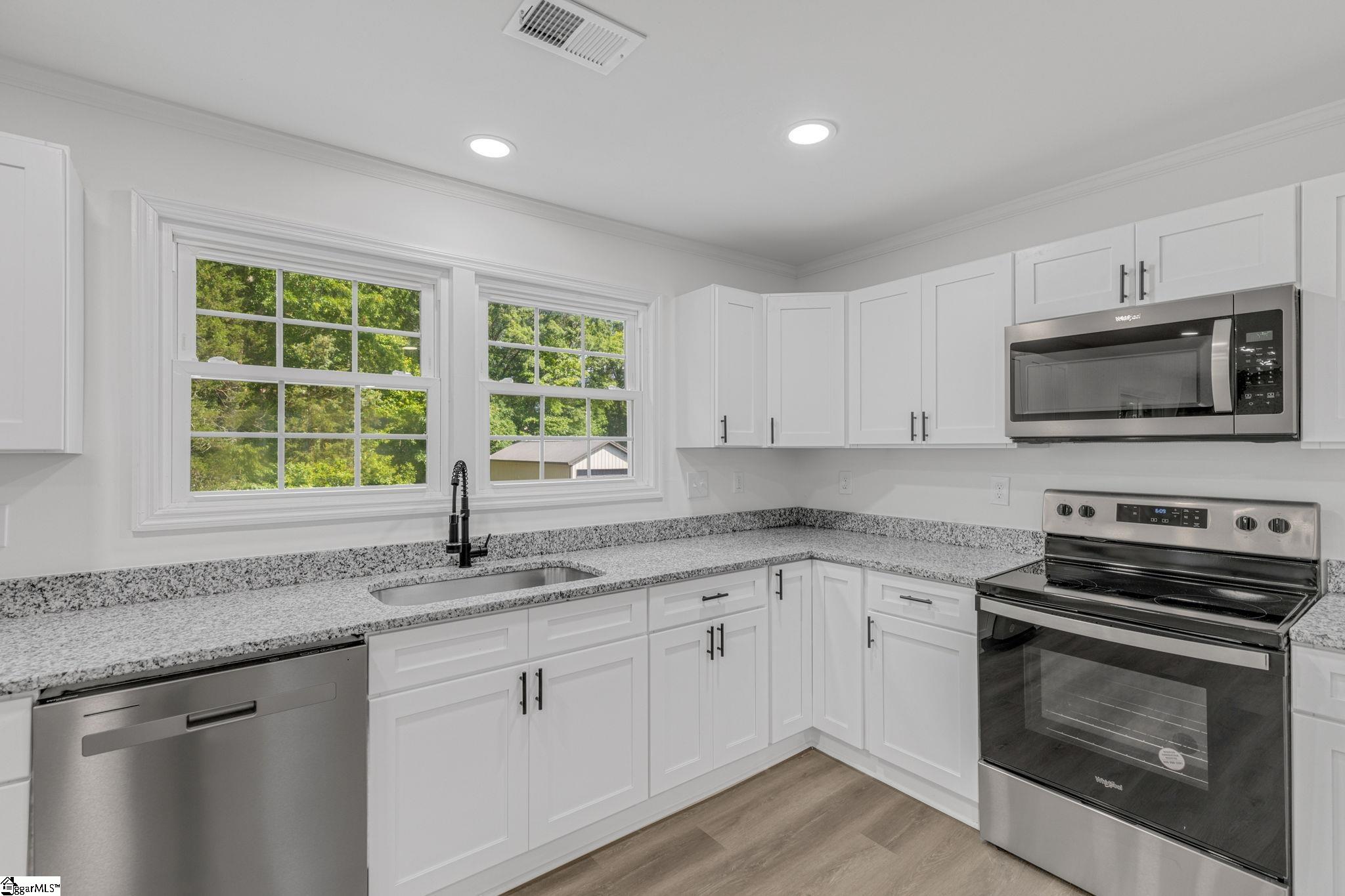 104 Arrowood Lane Laurens, SC 29360