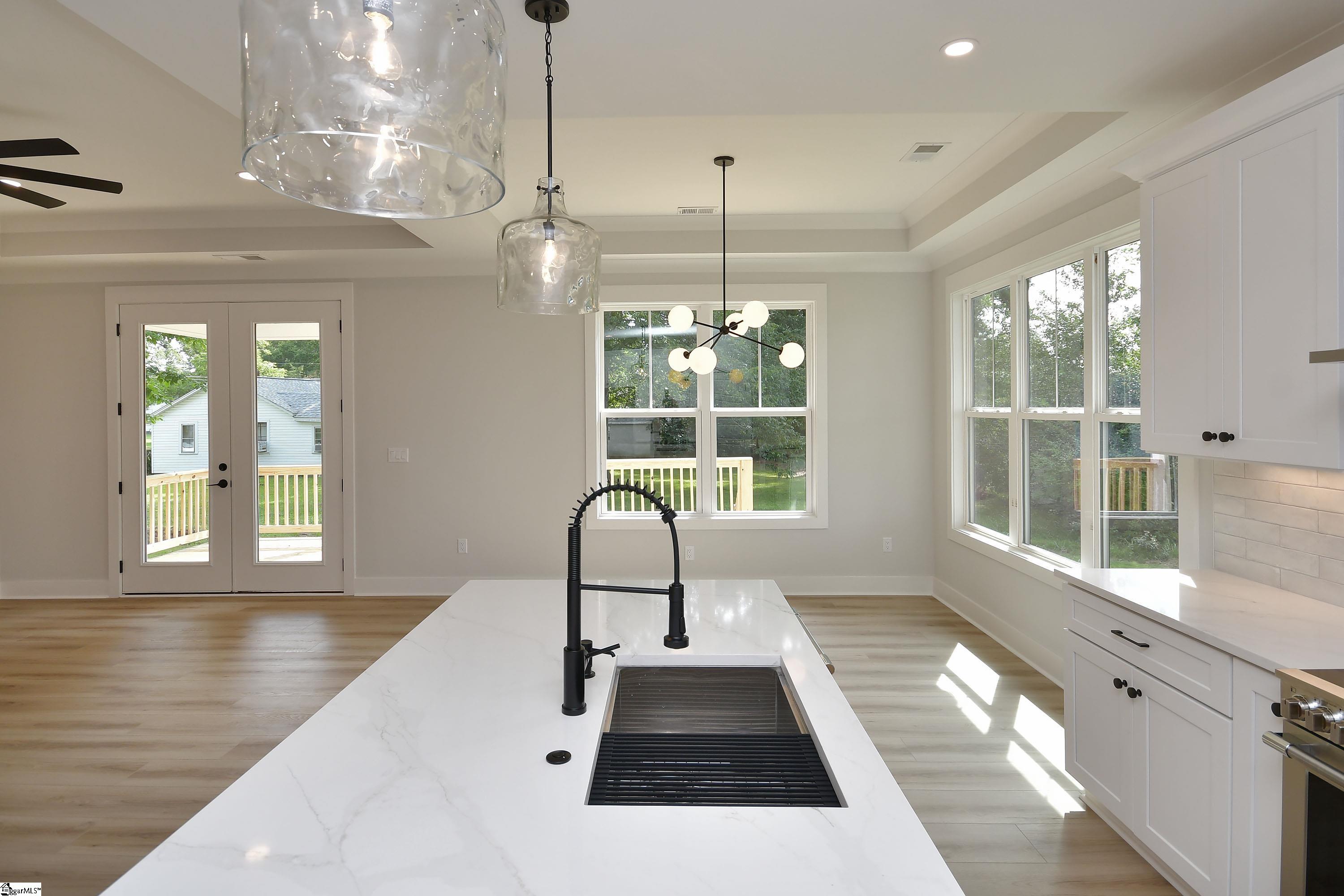 206 Hamilton Street Williamston, SC 29697-1540