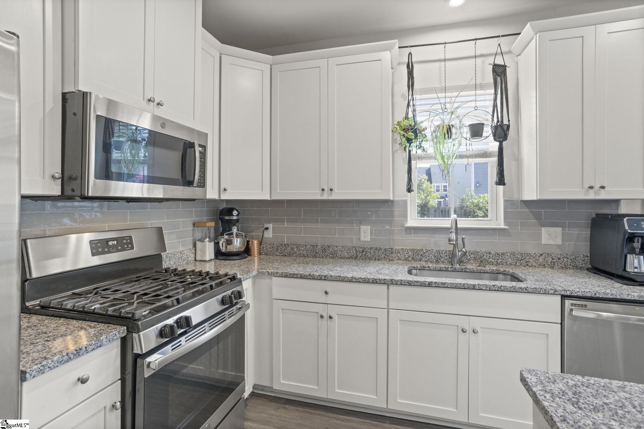 108 Roundtree Drive Simpsonville, SC 29681