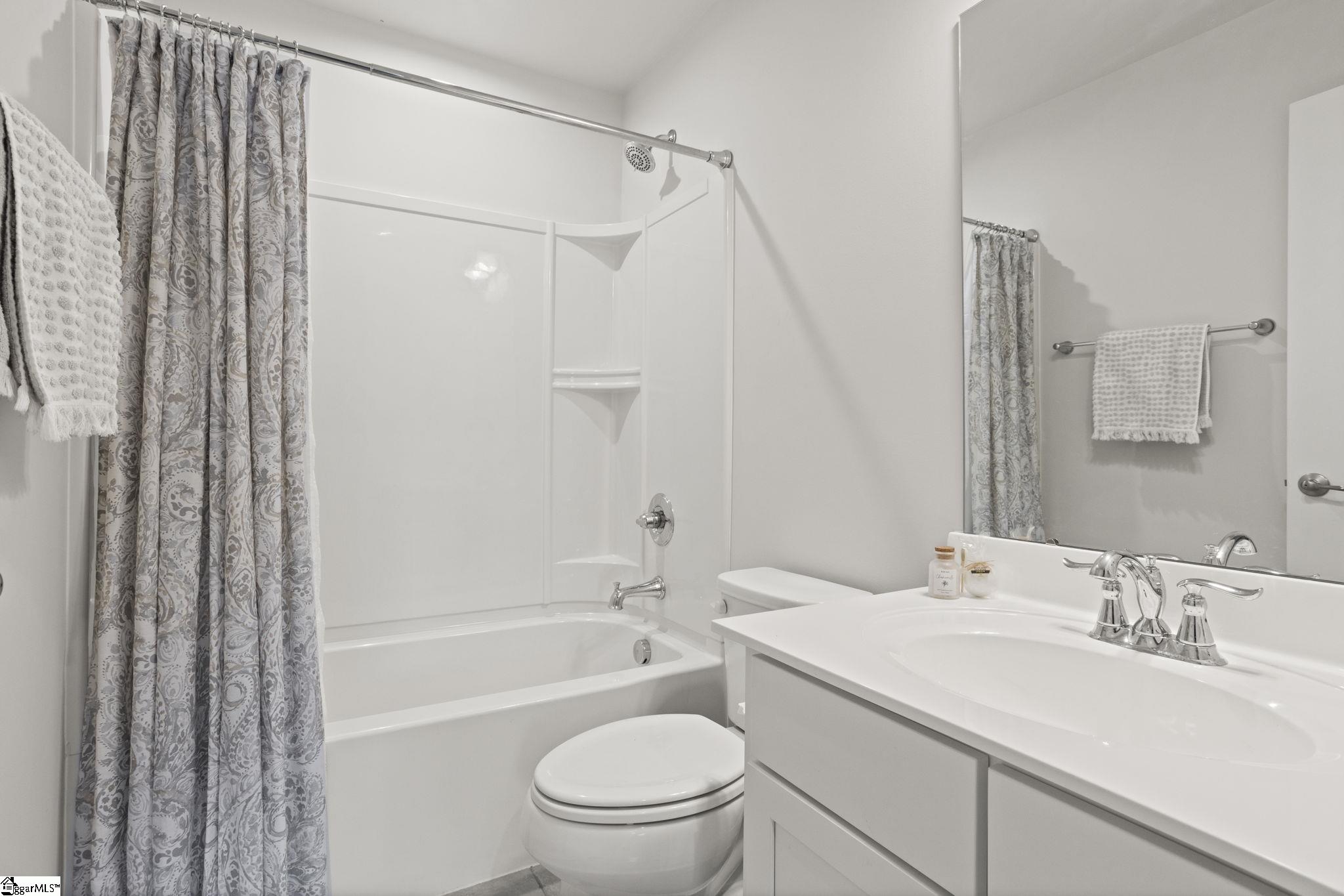 108 Roundtree Drive Simpsonville, SC 29681