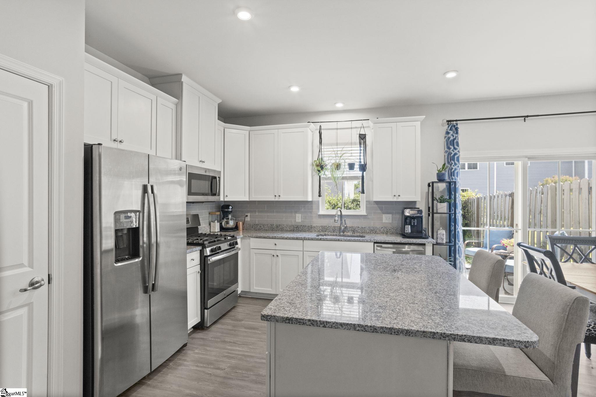 108 Roundtree Drive Simpsonville, SC 29681