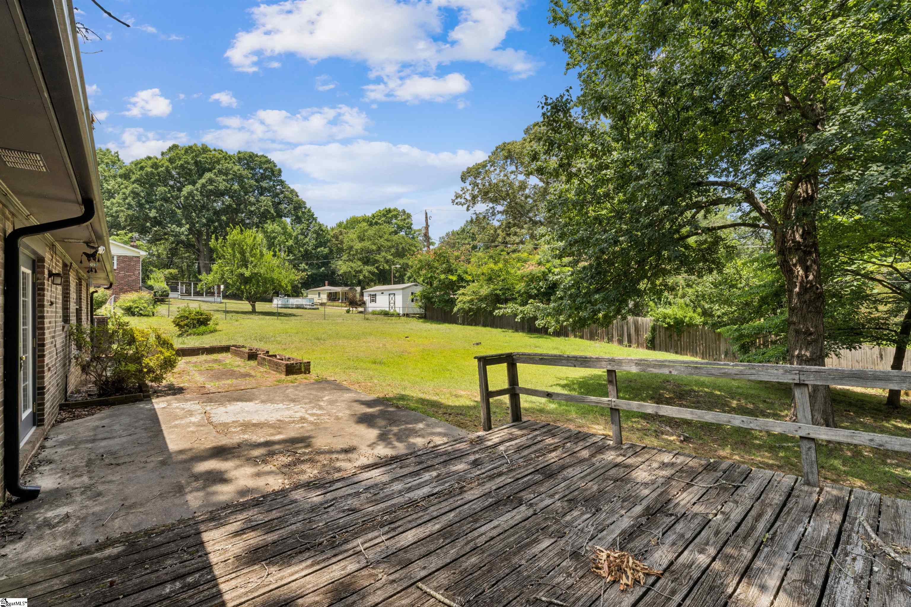 15 Weehawken Circle, Taylors SC 29687