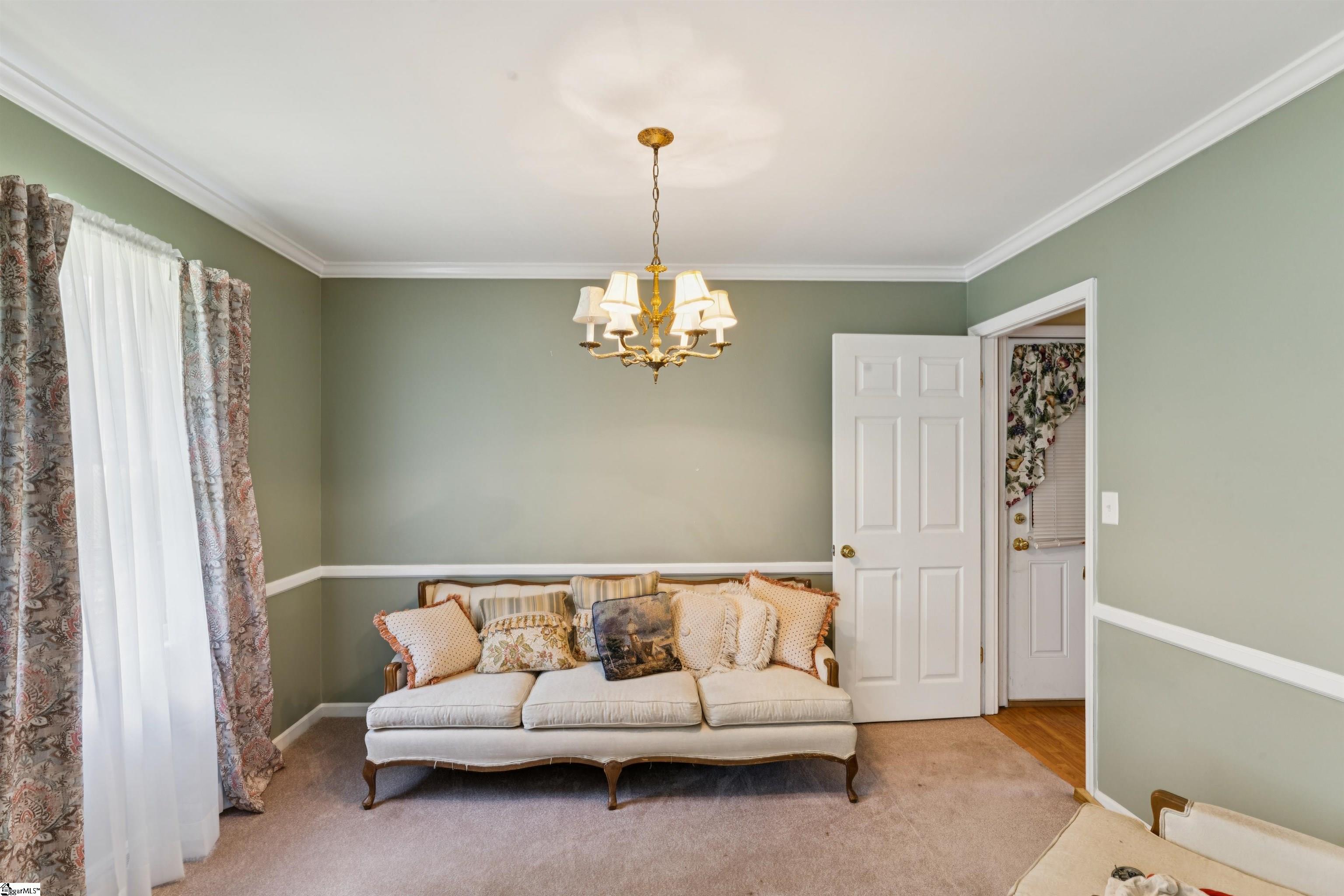 15 Weehawken Circle Taylors, SC 29687