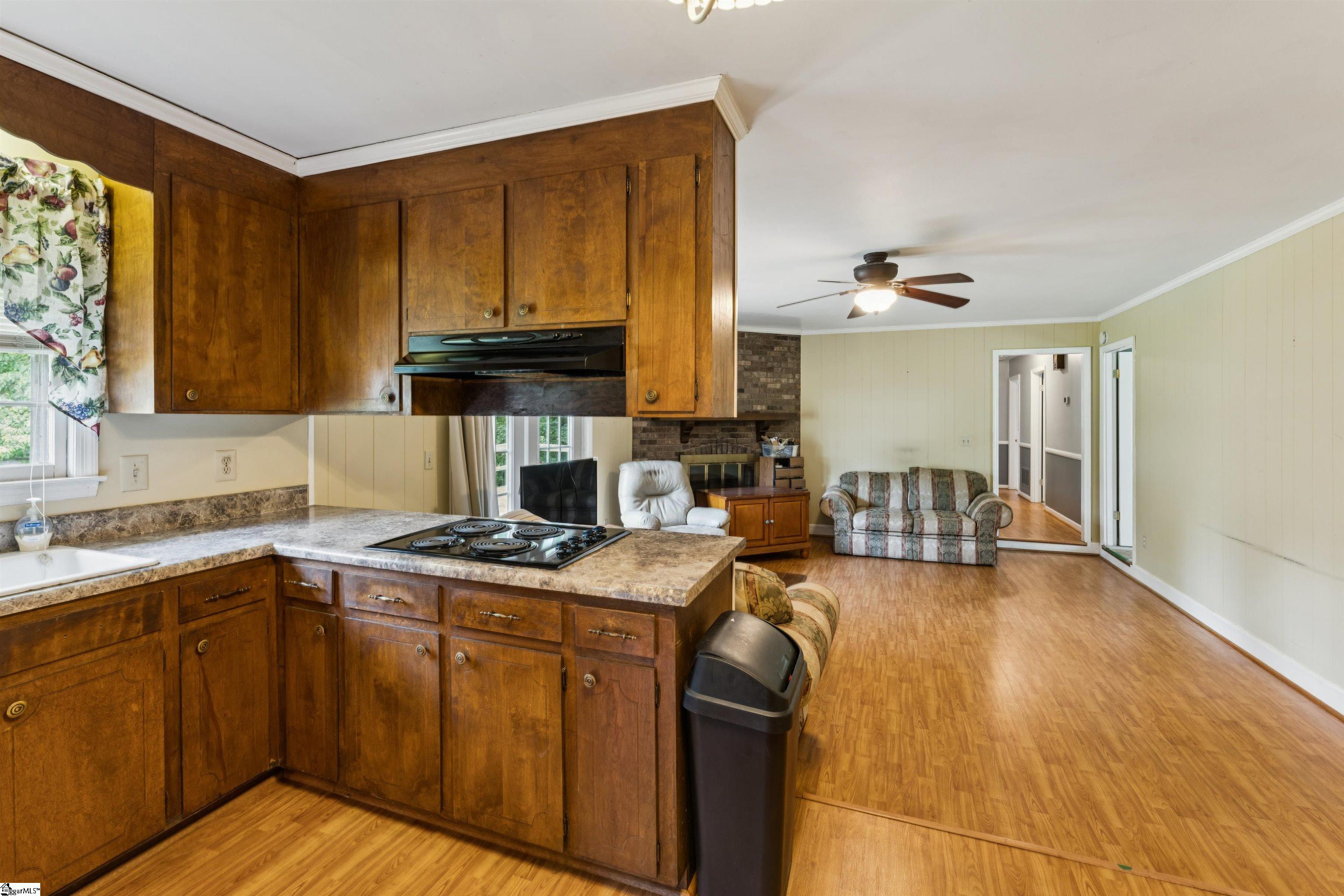 15 Weehawken Circle Taylors, SC 29687