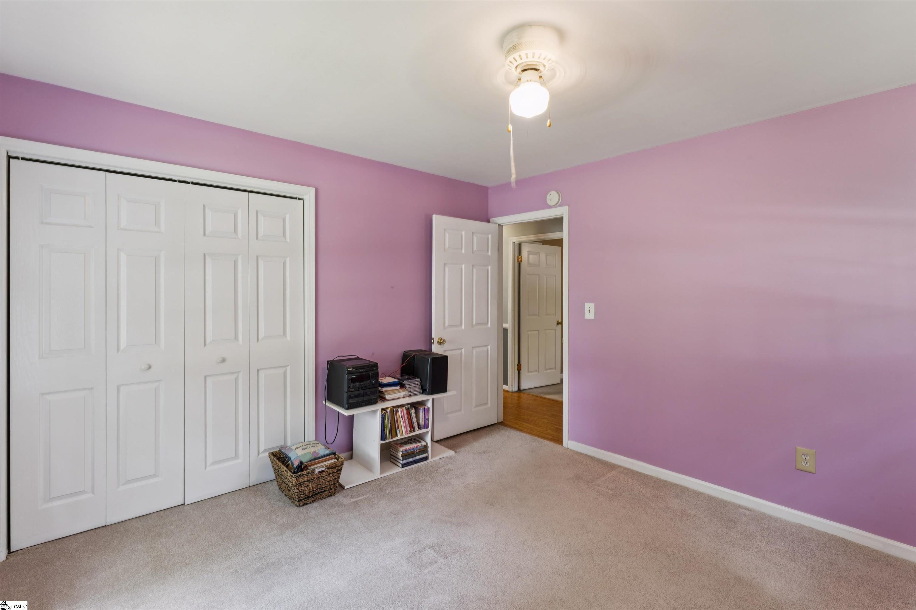 15 Weehawken Circle Taylors, SC 29687