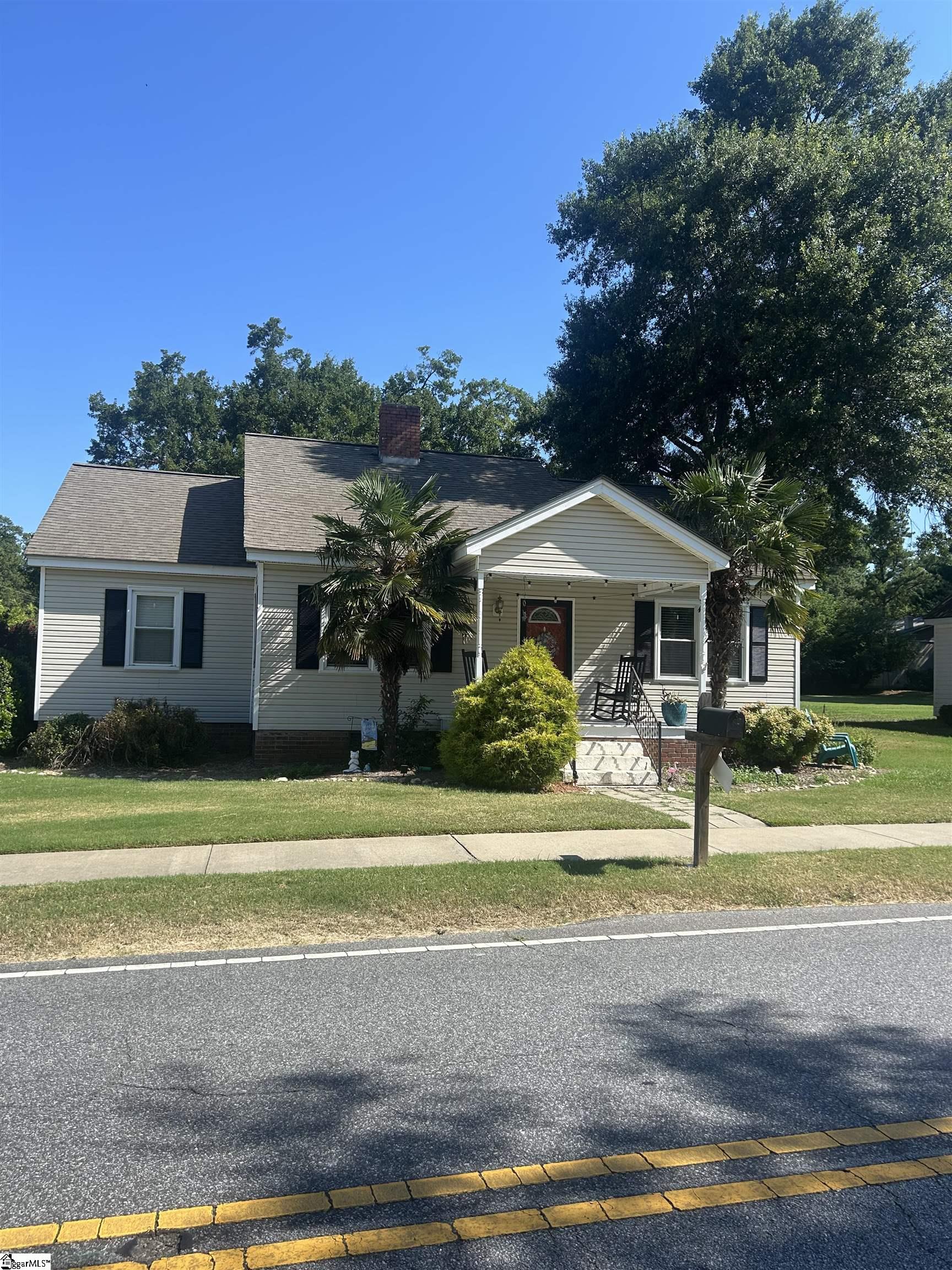204 Richardson Street Simpsonville, SC 29681