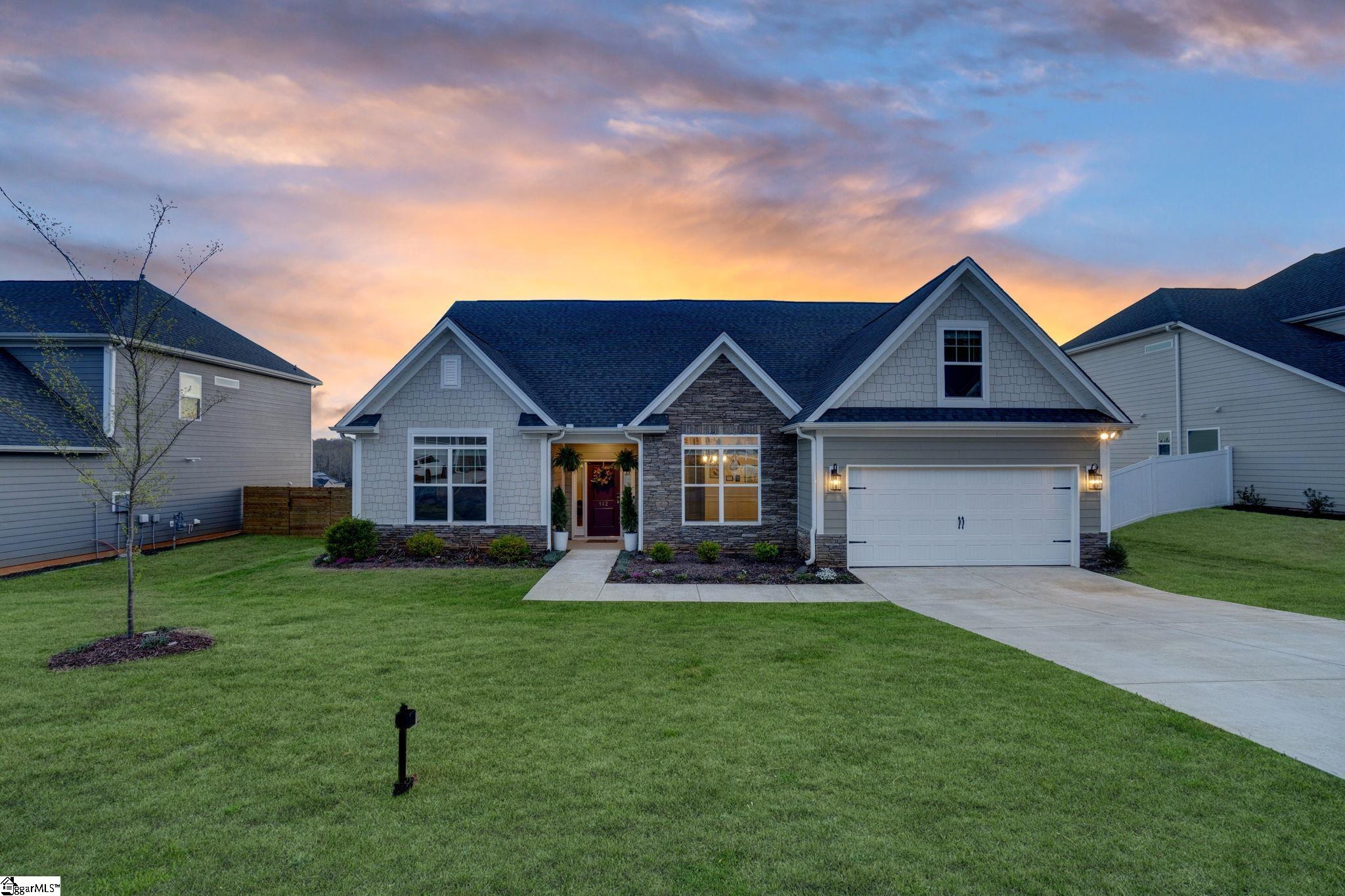 Photo 3 of Single family home for sale at 142 Juniper Hill Dr, Easley, SC 29642 | MLS# 1597105 | Listing updated on 2026-09-18