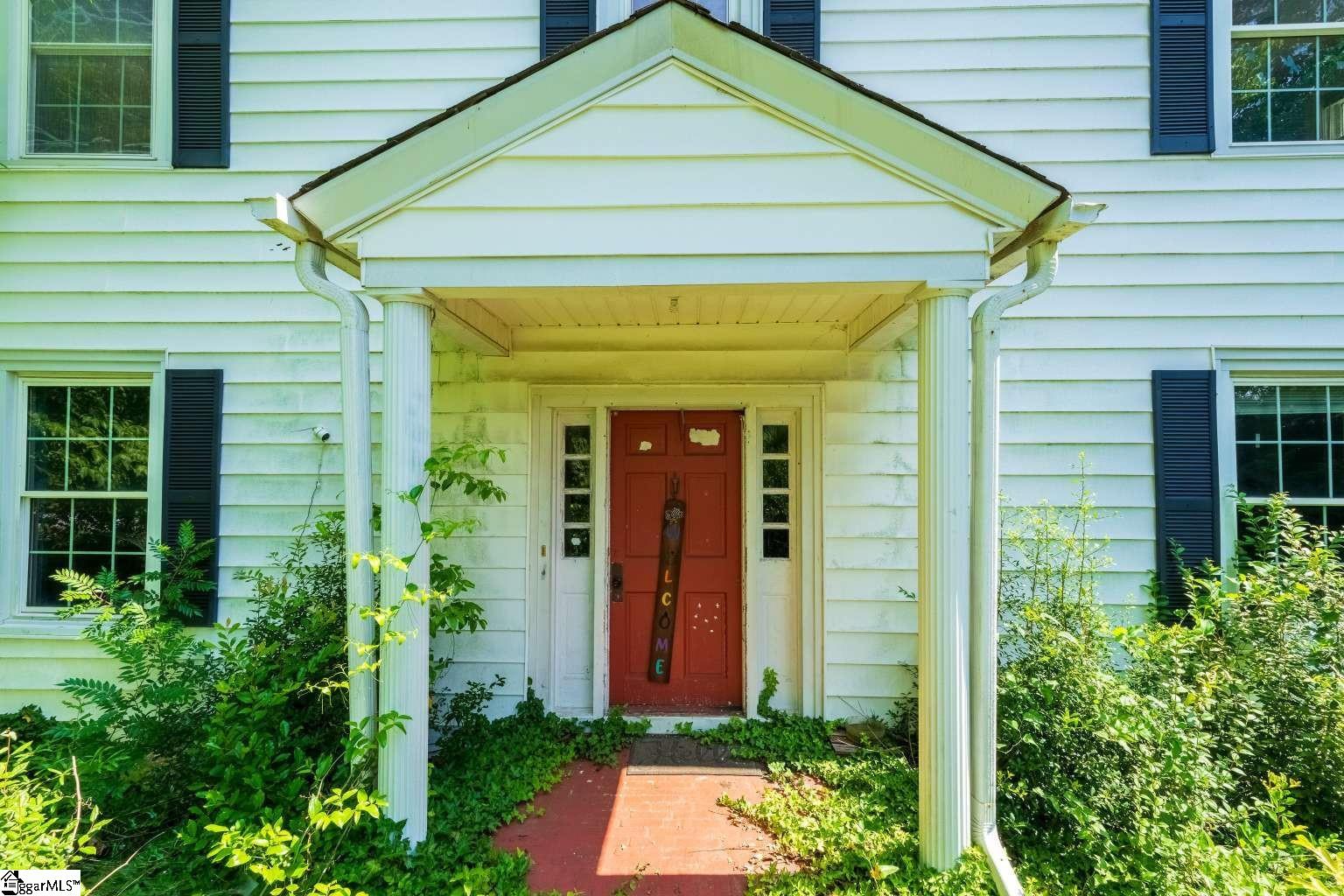 204 W Farley Avenue Laurens, SC 29360