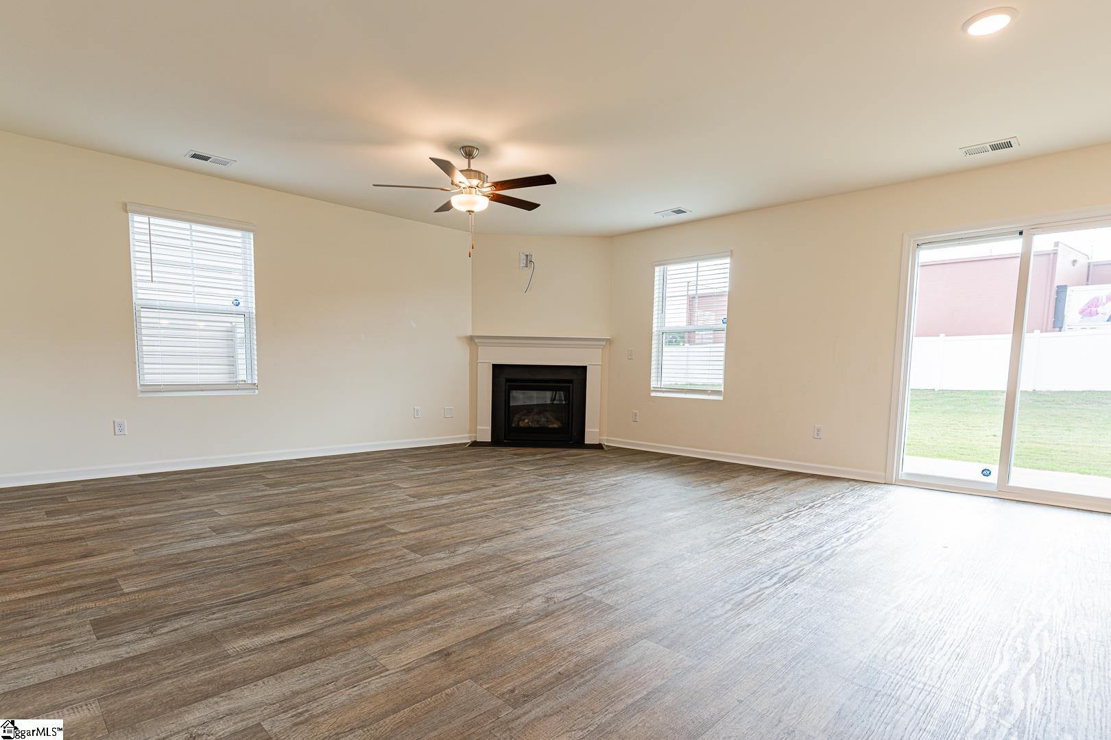 6076 Willutuck Drive Boiling Springs, SC 29316