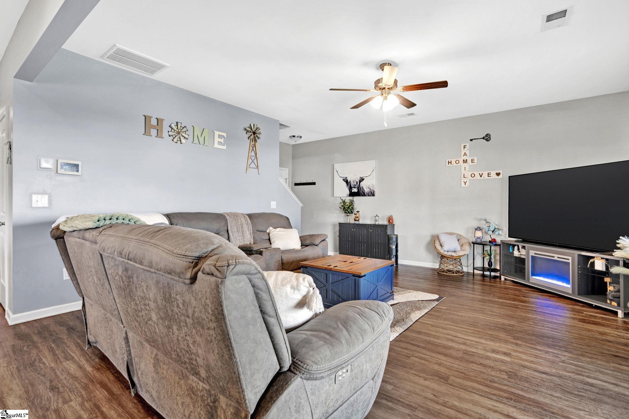 817 Camberwell Road Simpsonville, SC 29680-8202