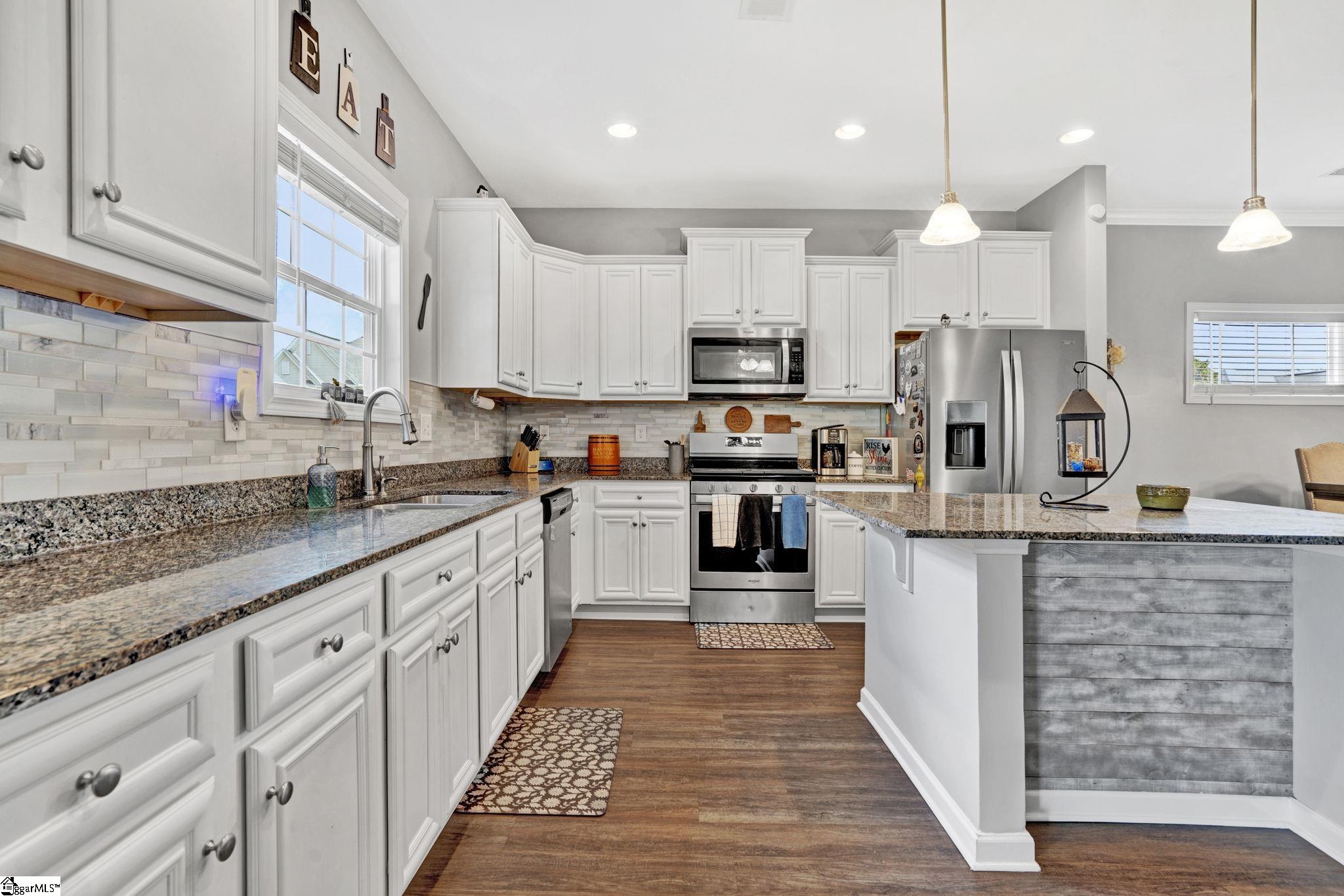 817 Camberwell Road Simpsonville, SC 29680-8202