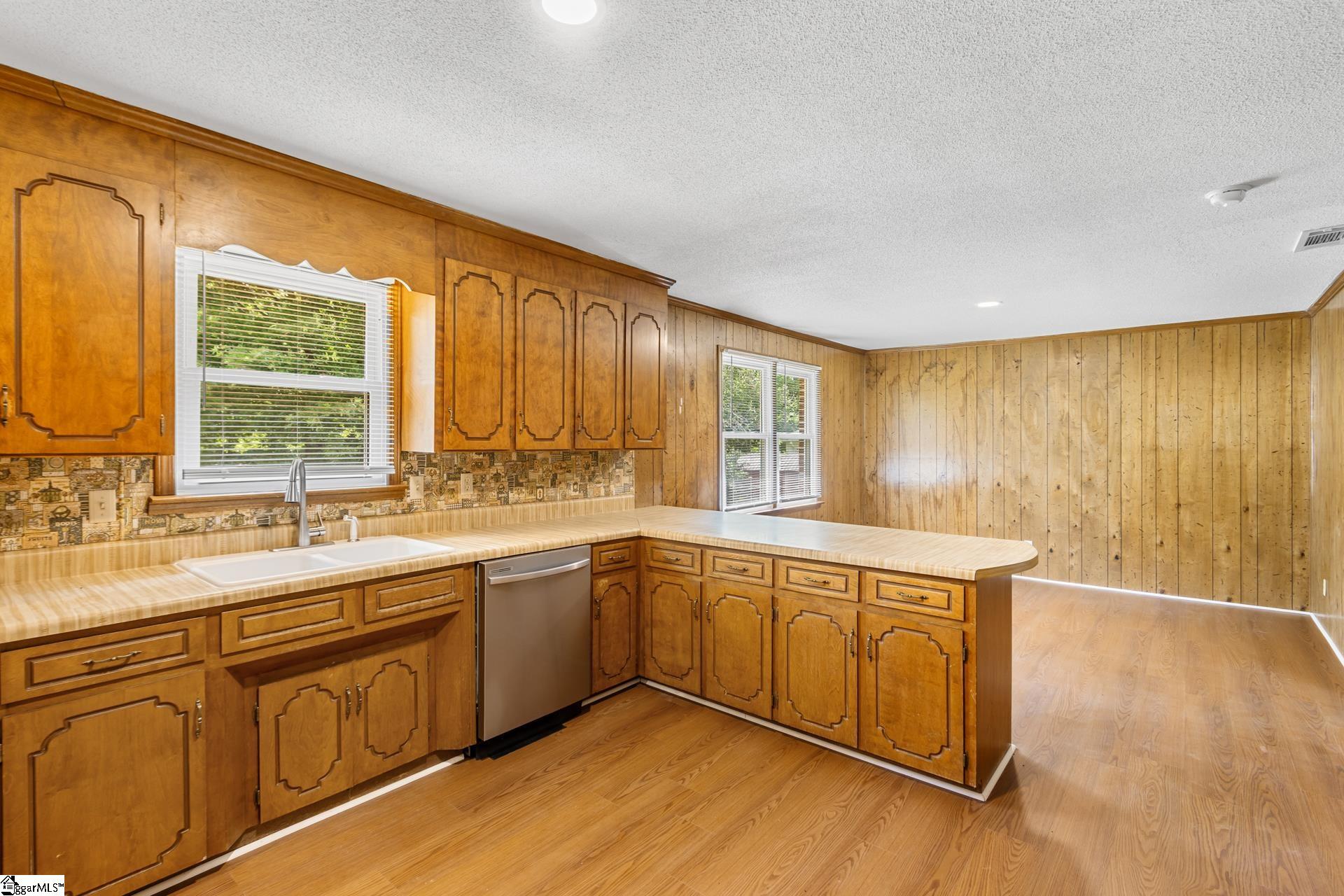 123 Pope Street Greenwood, SC 29649