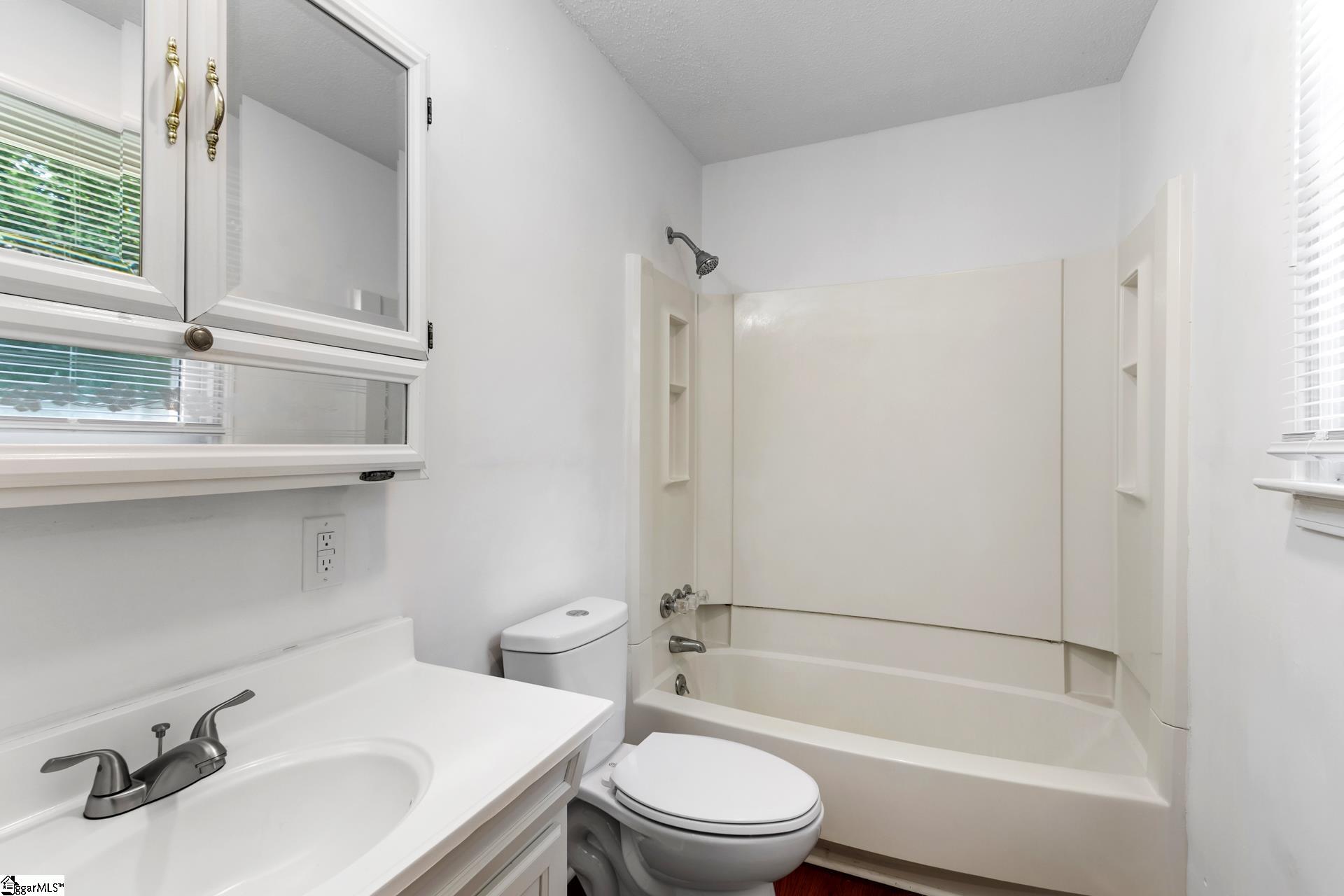 123 Pope Street Greenwood, SC 29649
