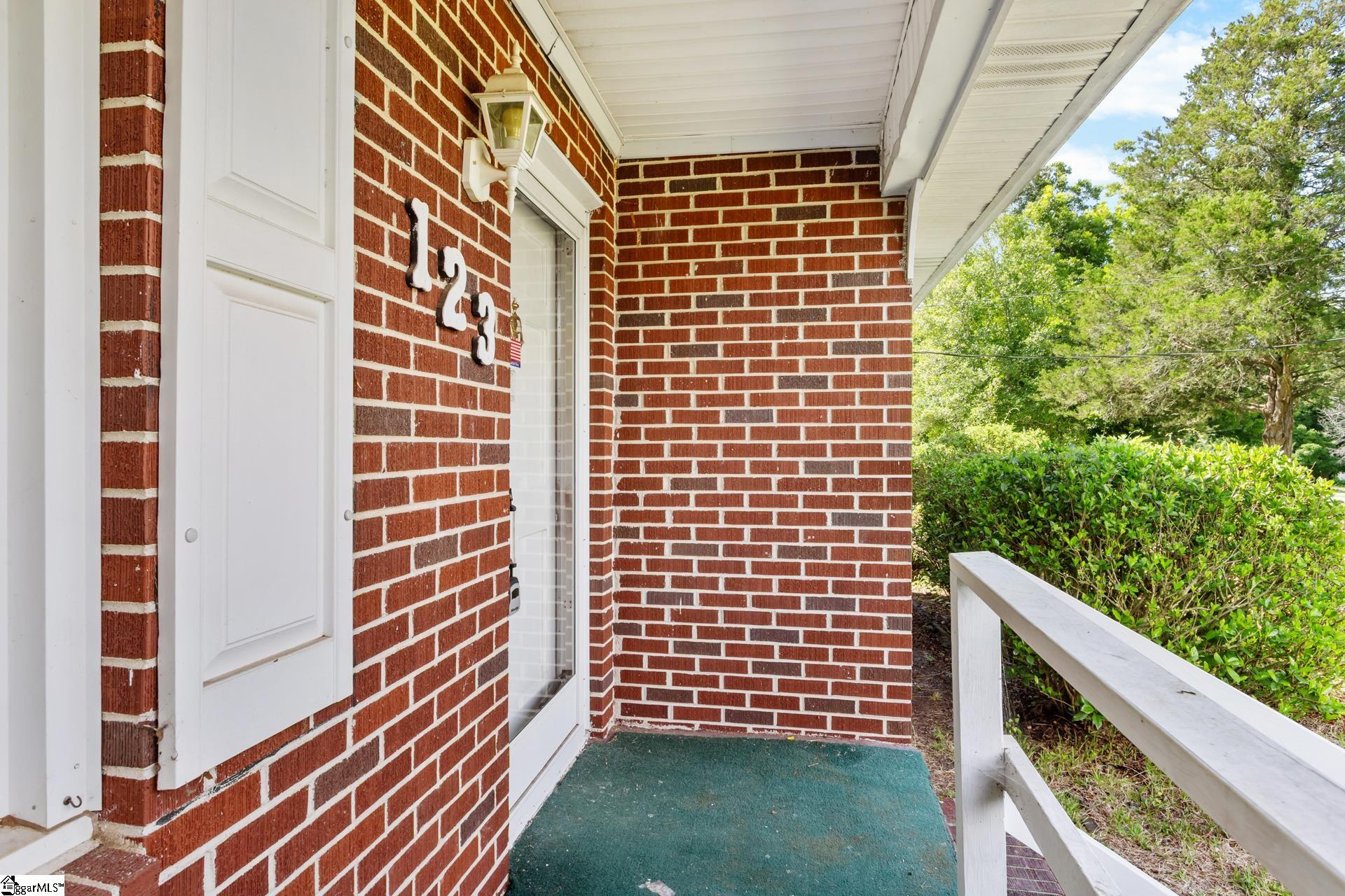 123 Pope Street Greenwood, SC 29649