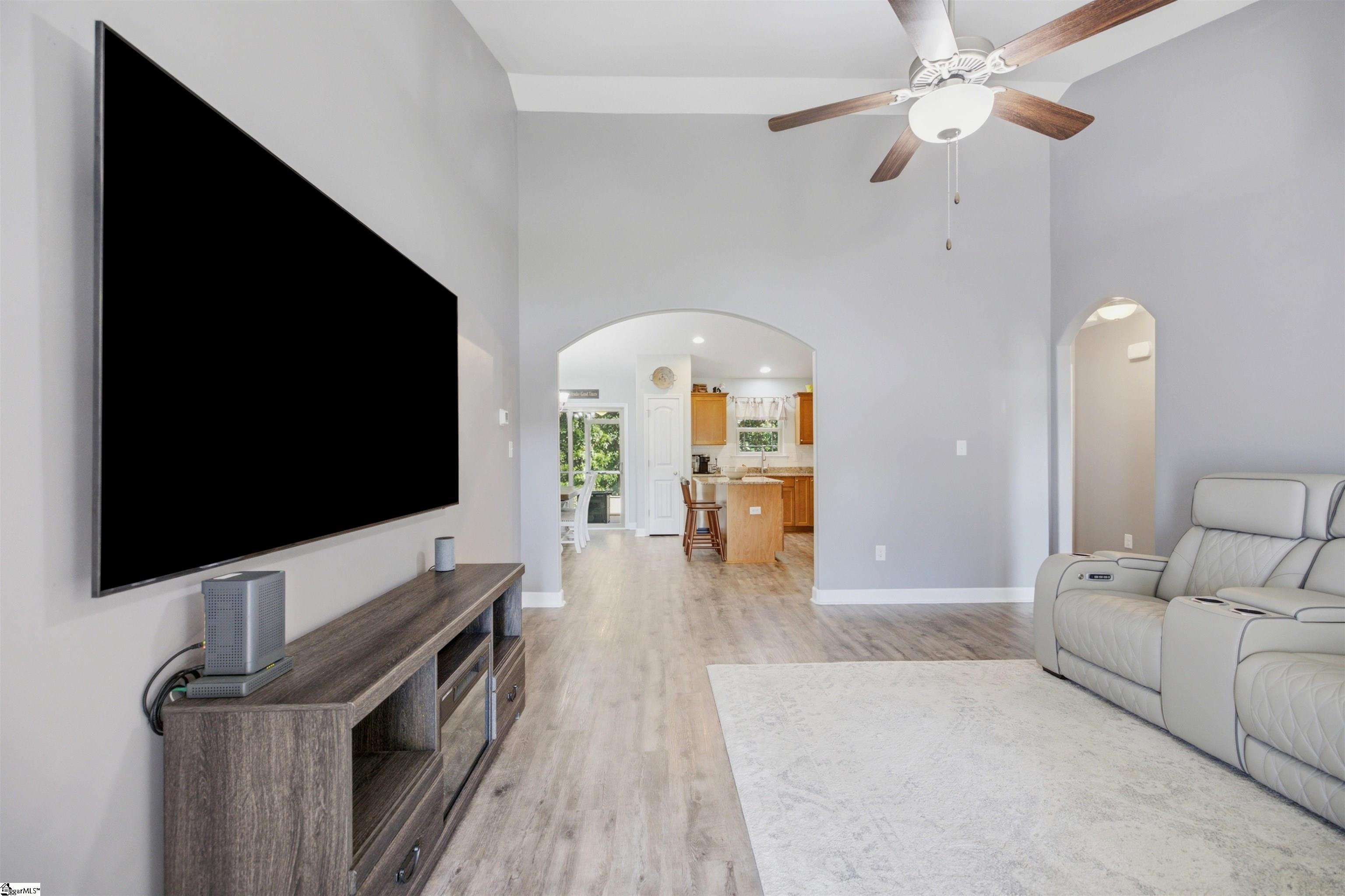 111 Auburn Lane Greenwood, SC 29649