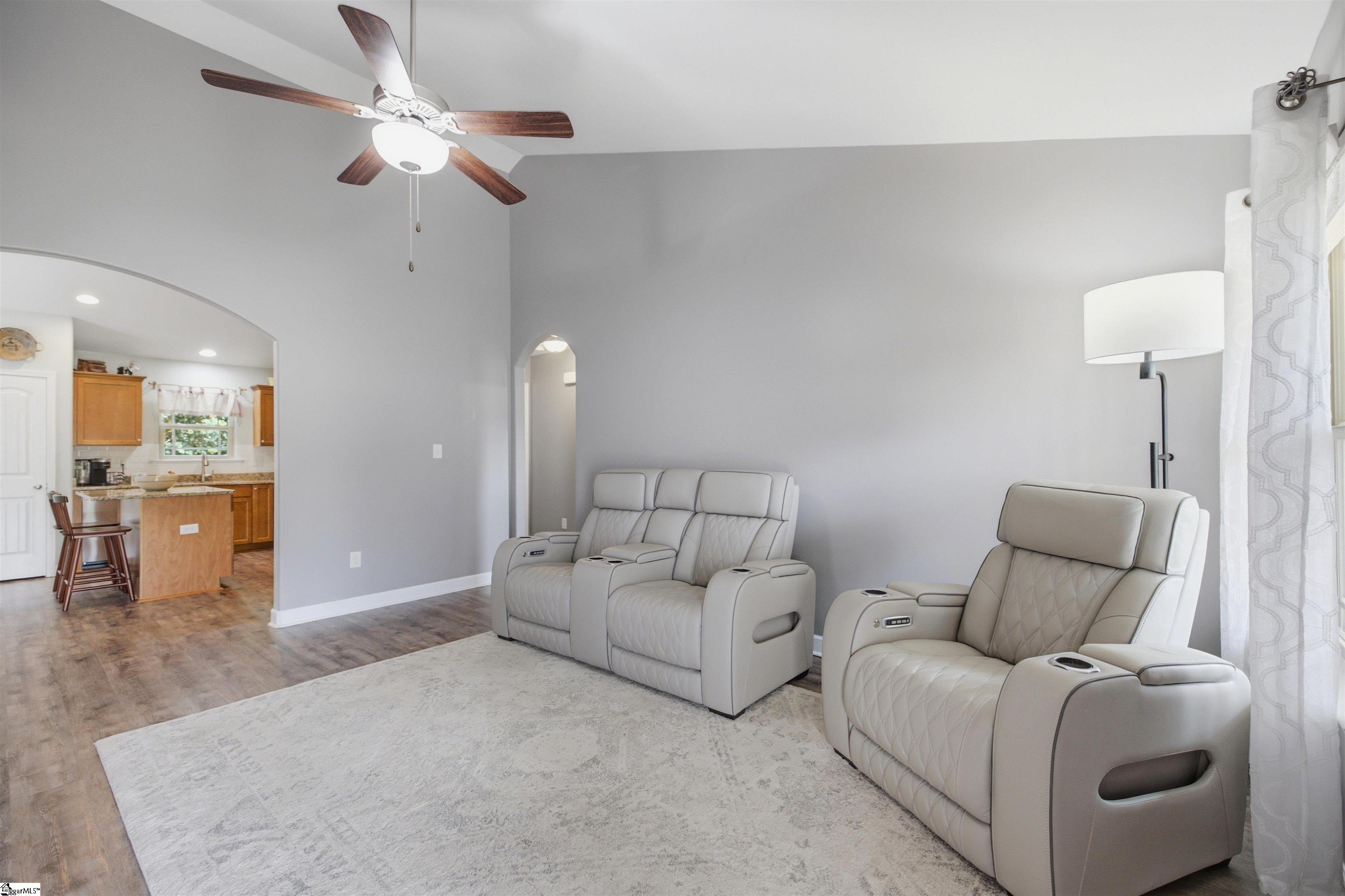 111 Auburn Lane Greenwood, SC 29649