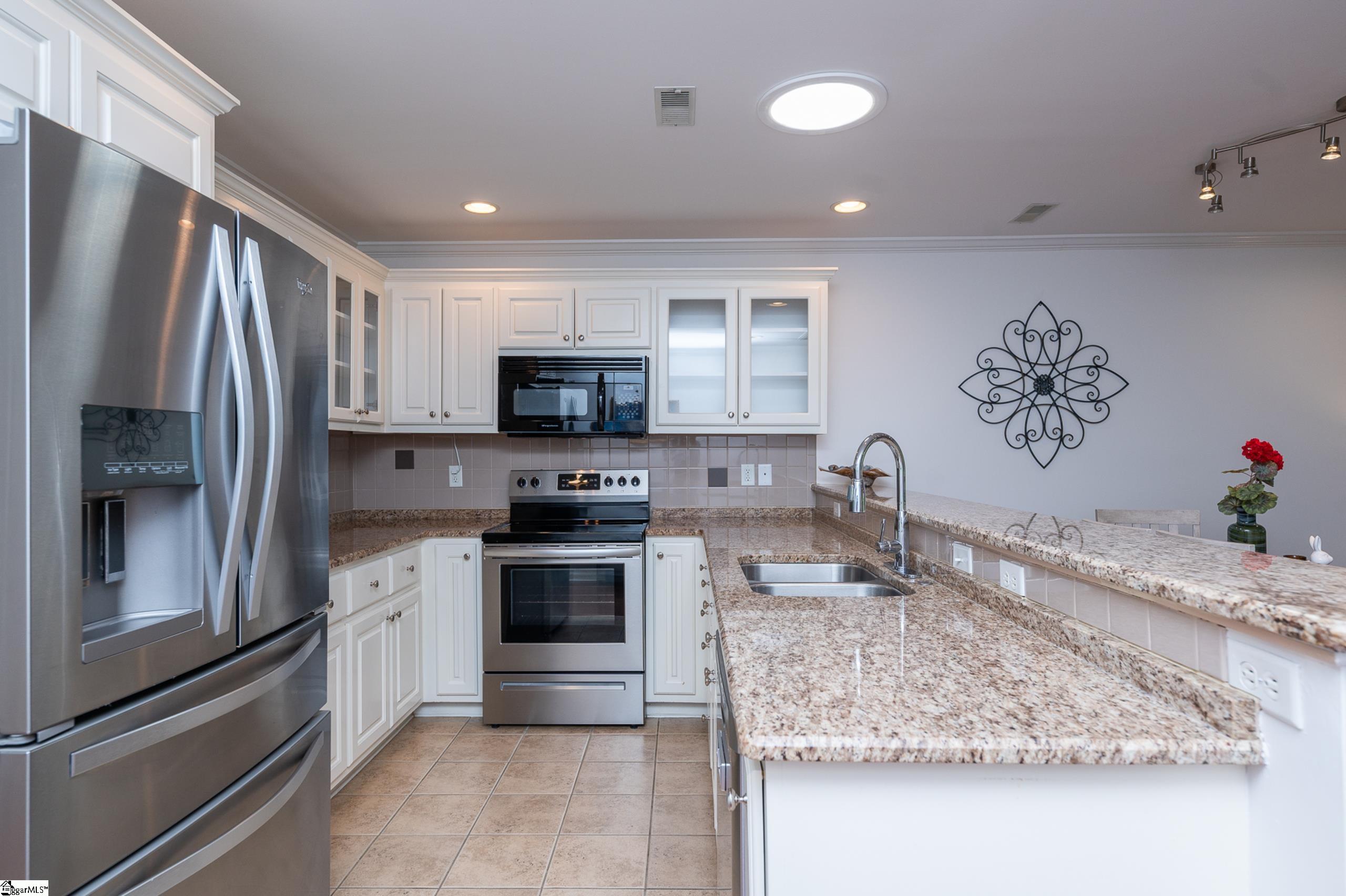 109 Shalom Drive Simpsonville, SC 29681
