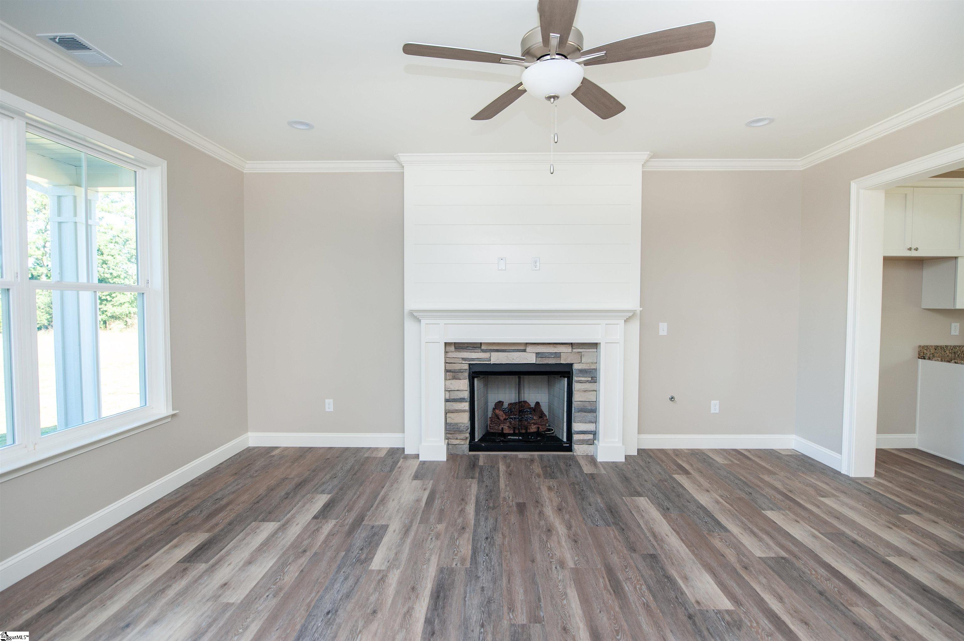 Photo 3 of Single family home for sale at 220 Water Mill Rd, Cowpens, SC 29330 | MLS# 1597144 | Listing updated on 2026-10-20