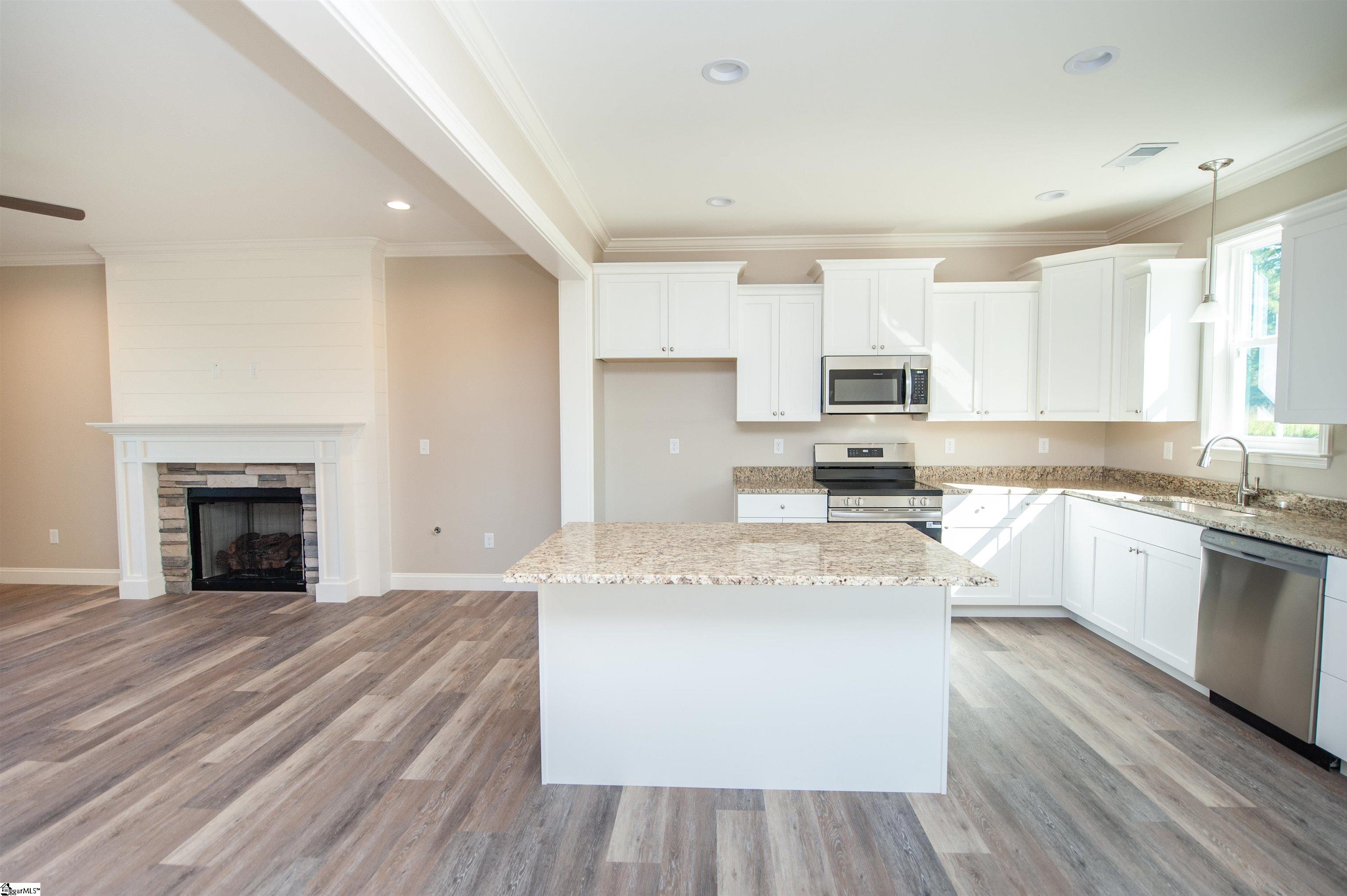 Photo 4 of Single family home for sale at 220 Water Mill Rd, Cowpens, SC 29330 | MLS# 1597144 | Listing updated on 2026-10-20