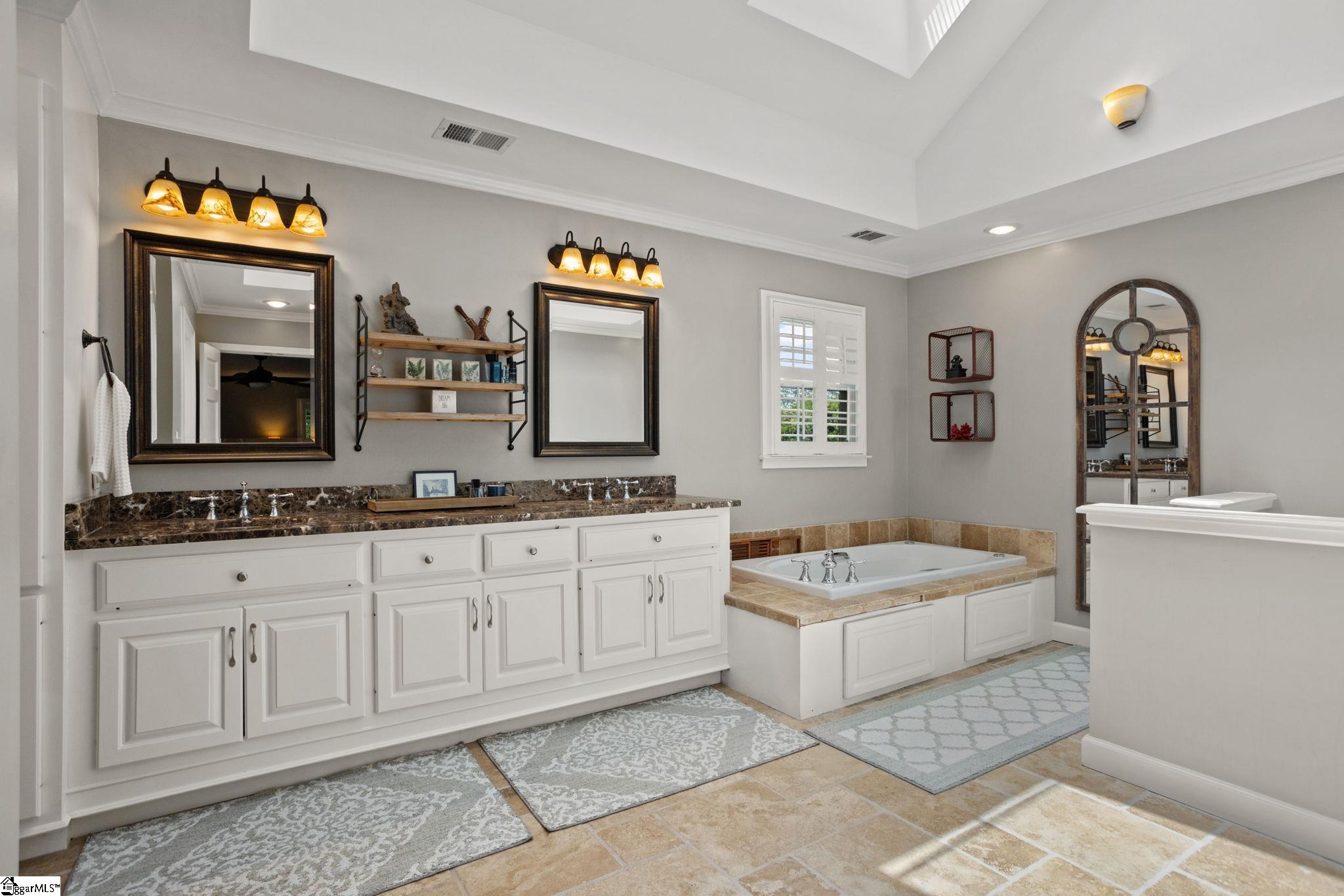 29 Quail Hill Drive Greenville, SC 29607