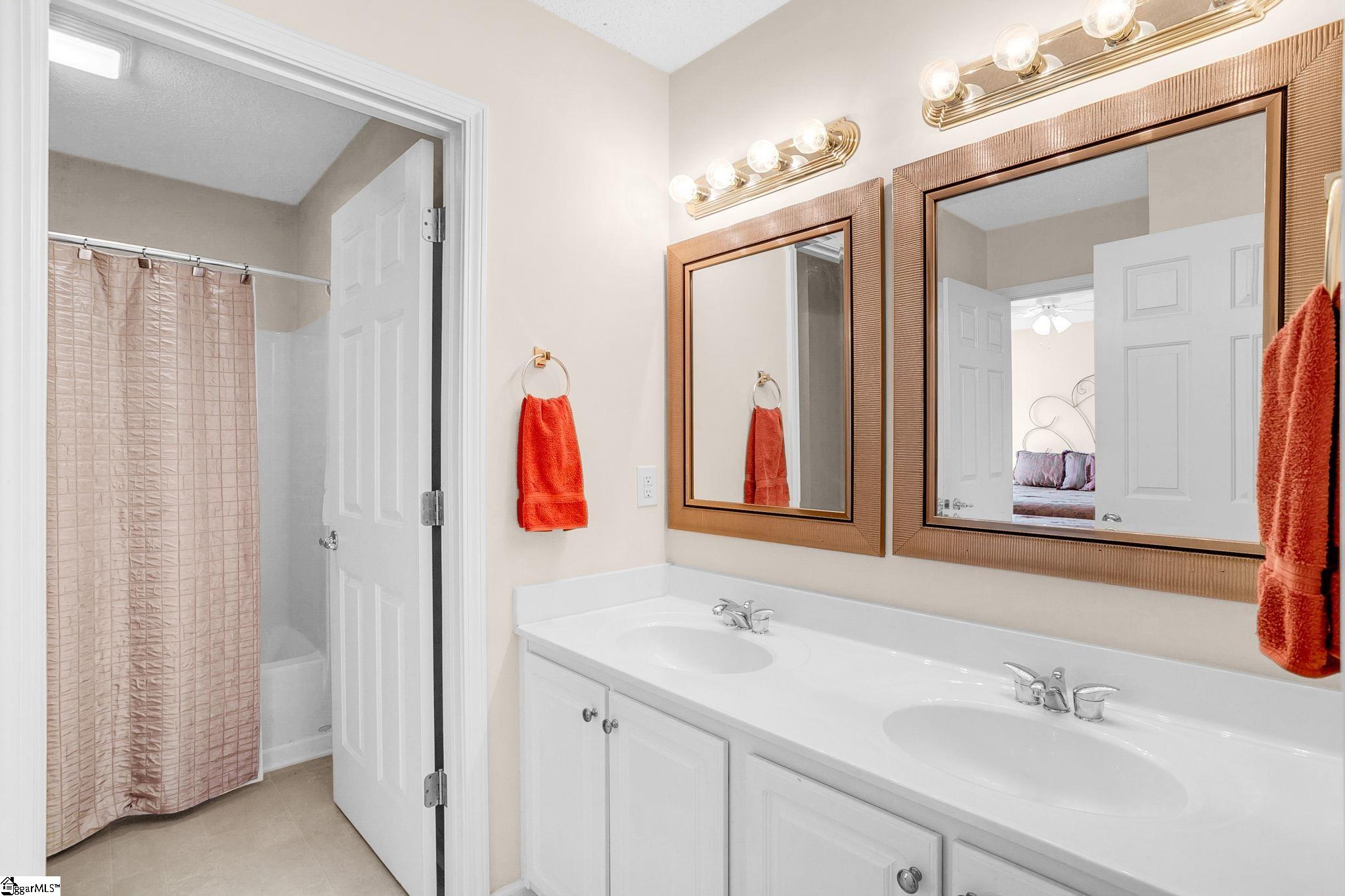 33 River Birch Way Greer, SC 29650
