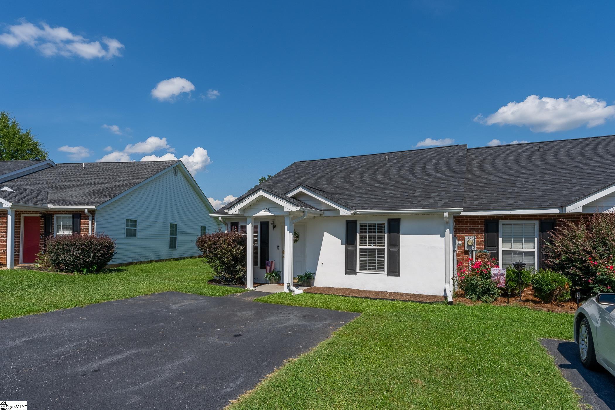108 Pender Row Circle Ninety Six, SC 29666