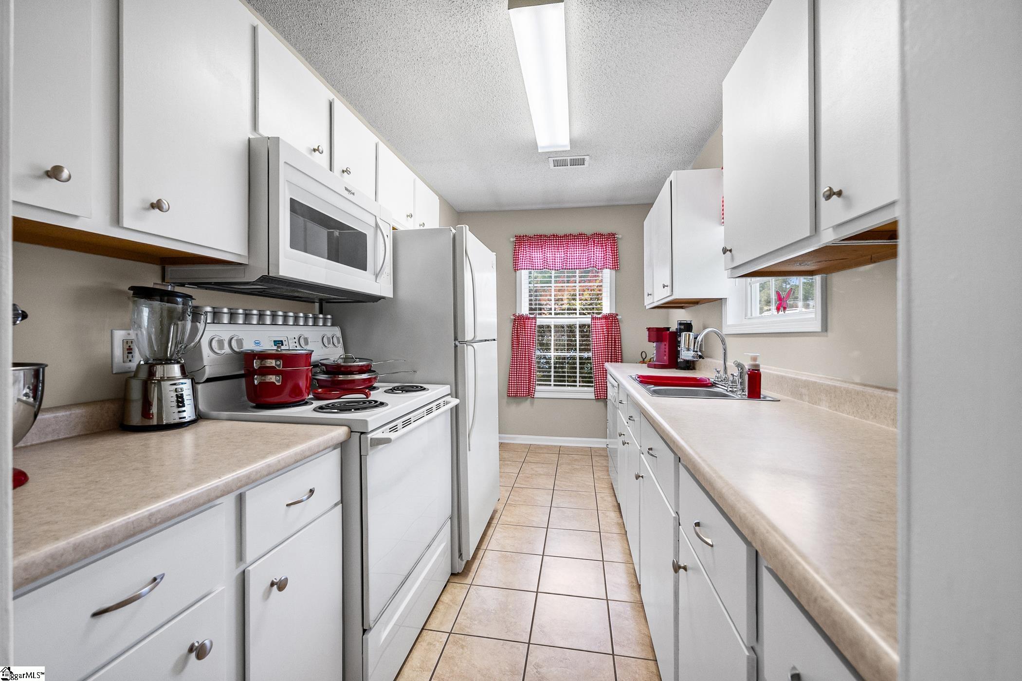 108 Pender Row Circle Ninety Six, SC 29666