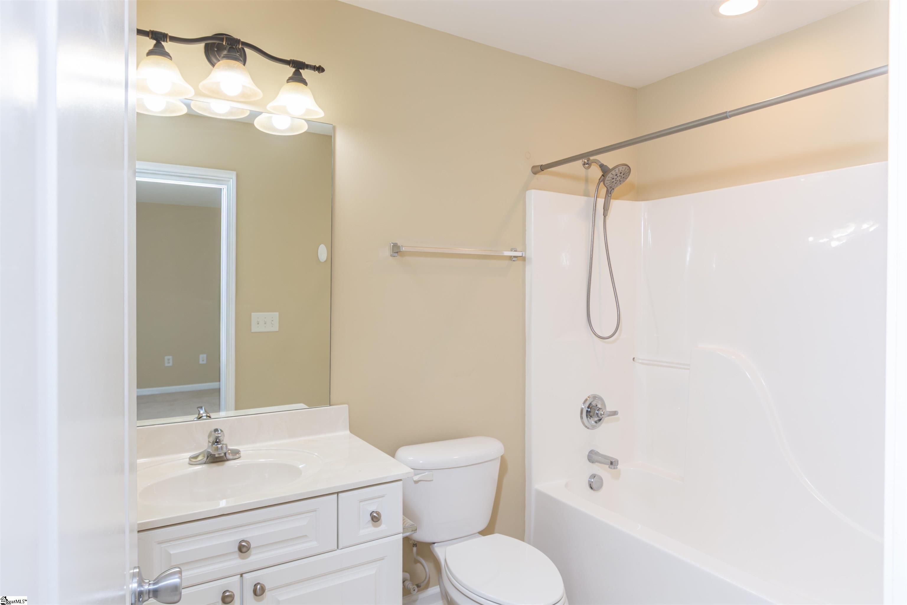 6 Moss Wood Circle Simpsonville, SC 29681