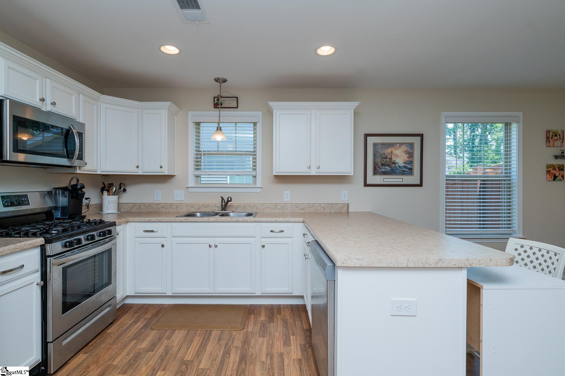 315 Barnhill Court Greenville, SC 29617