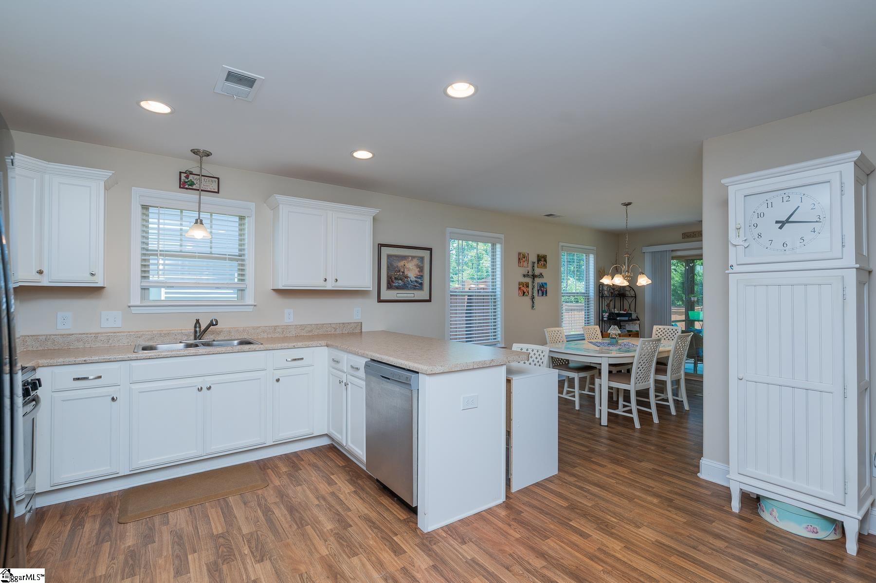 315 Barnhill Court Greenville, SC 29617