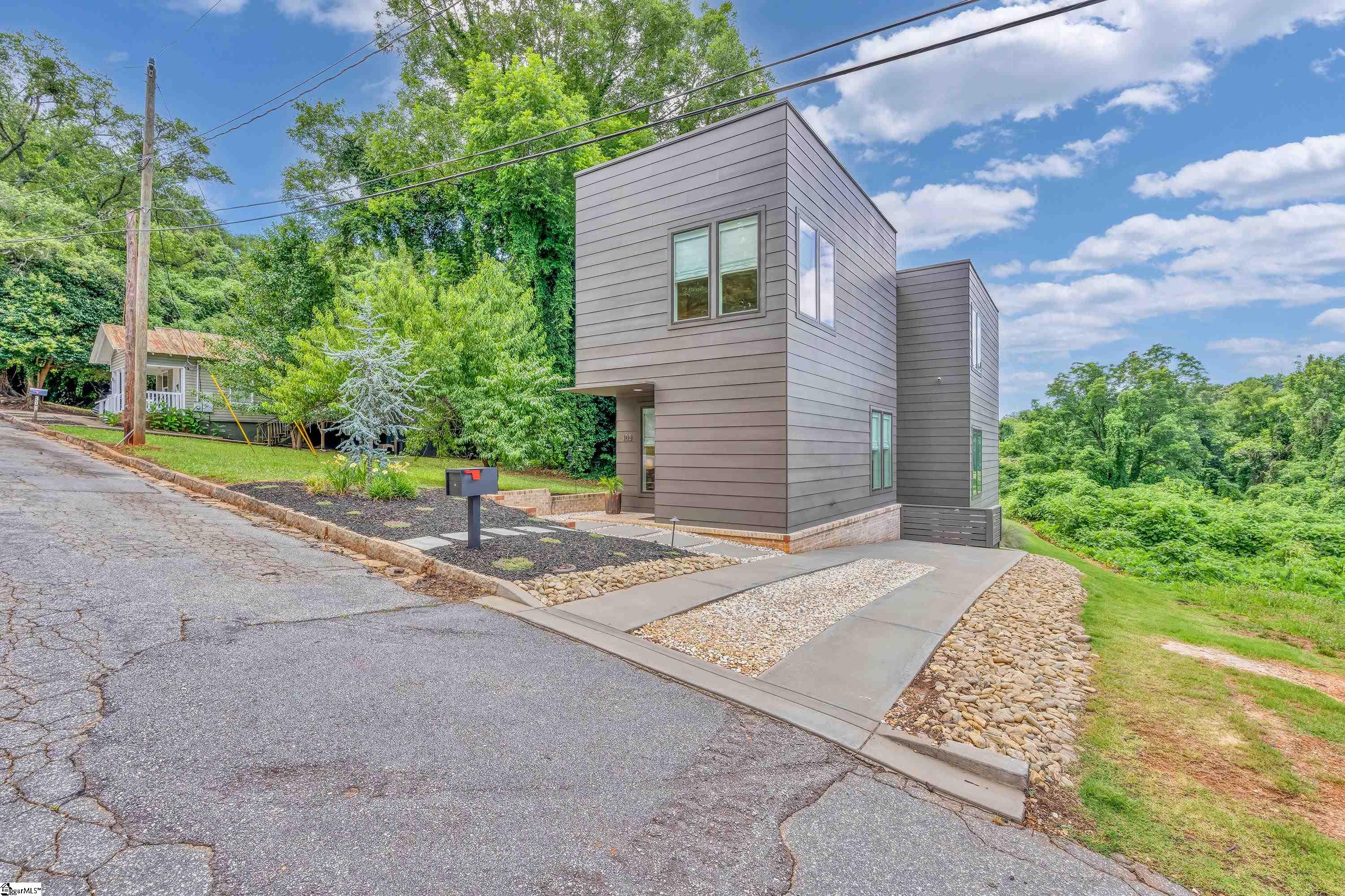 302 Hilly Street Greenville, SC 29607