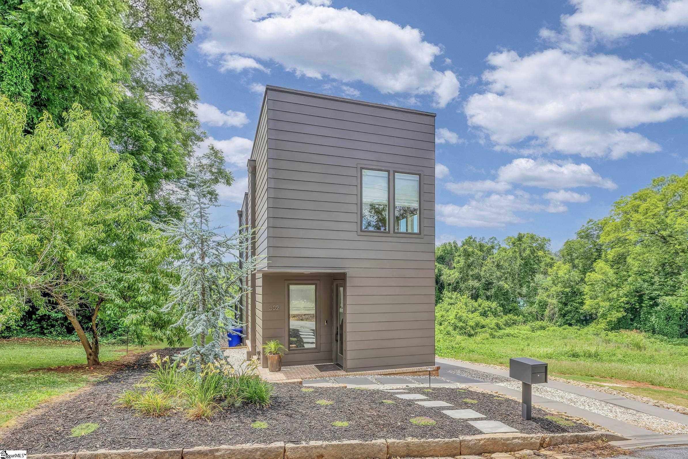 302 Hilly Street Greenville, SC 29607