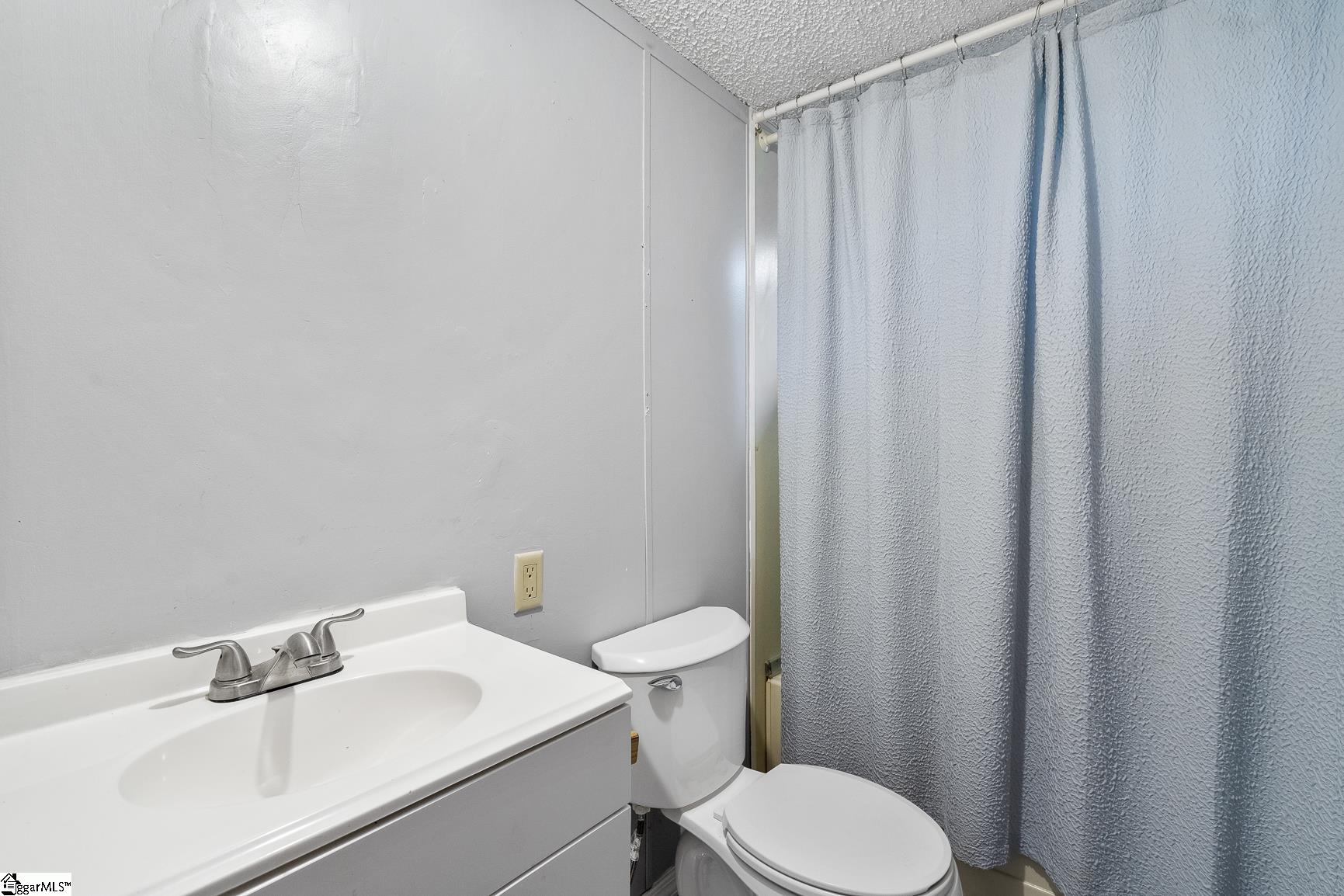 216 Woodtrail Drive Williamston, SC 29697