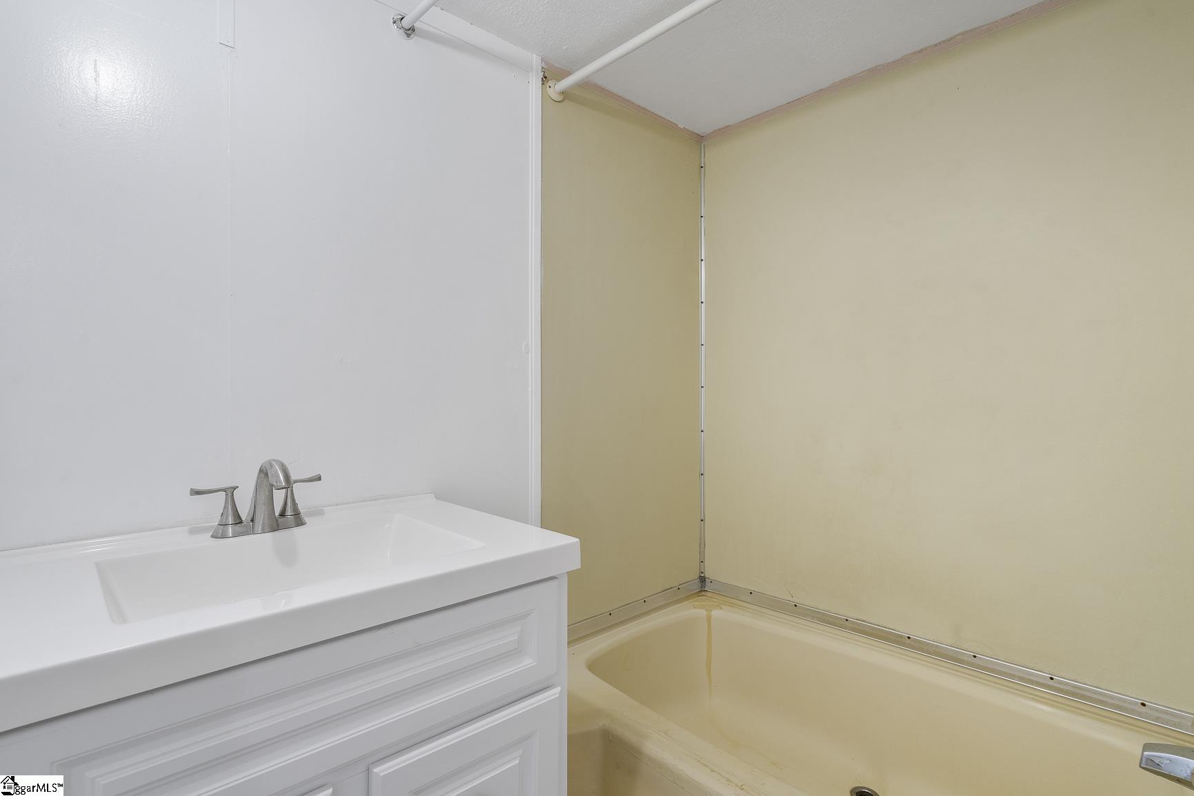 216 Woodtrail Drive Williamston, SC 29697