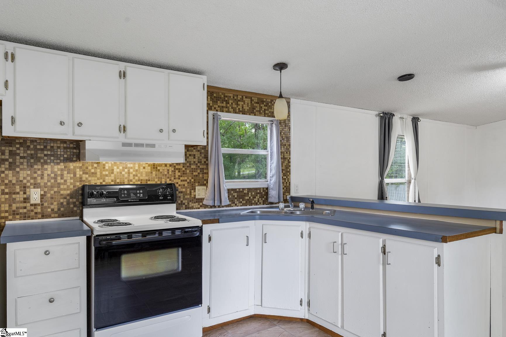 216 Woodtrail Drive Williamston, SC 29697