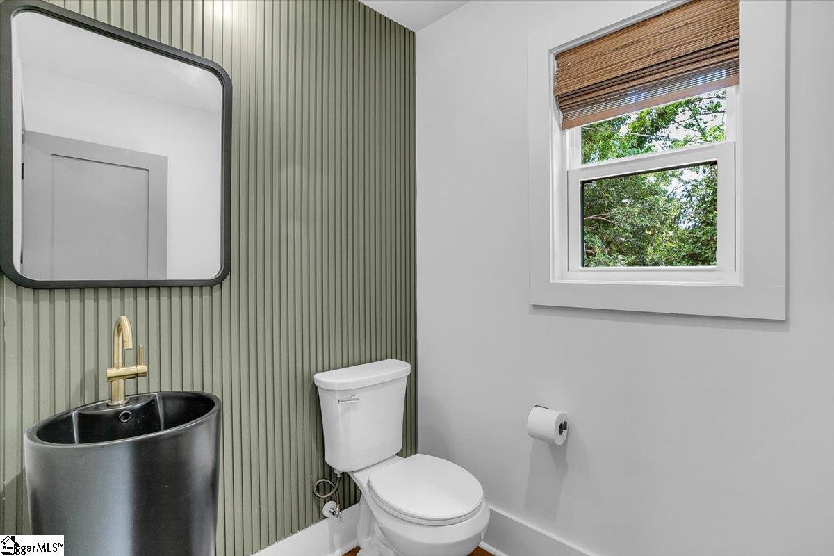 11 Craven Street Greenville, SC 29611