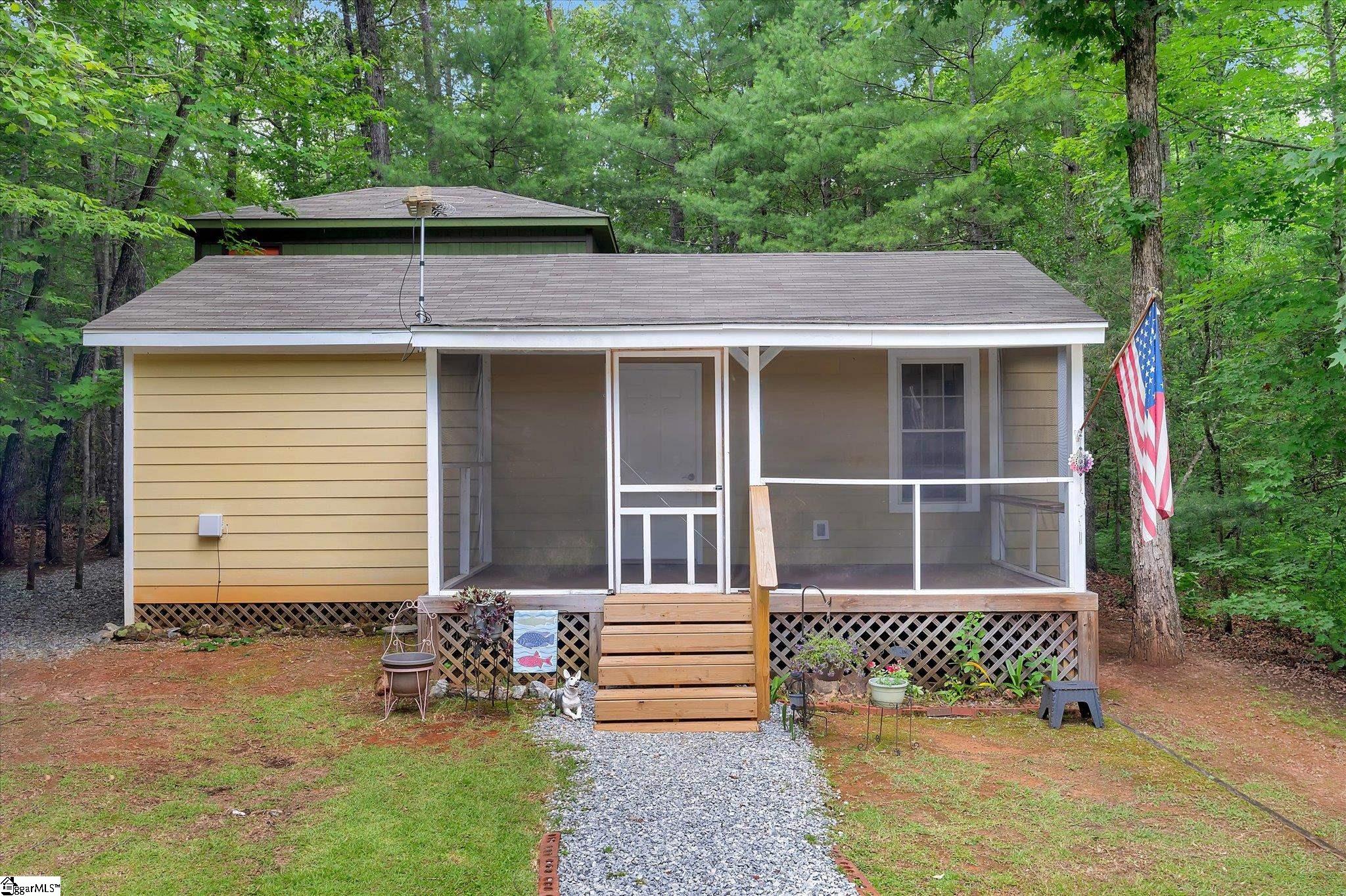 406 Dogwood Drive Tamassee, SC 29686
