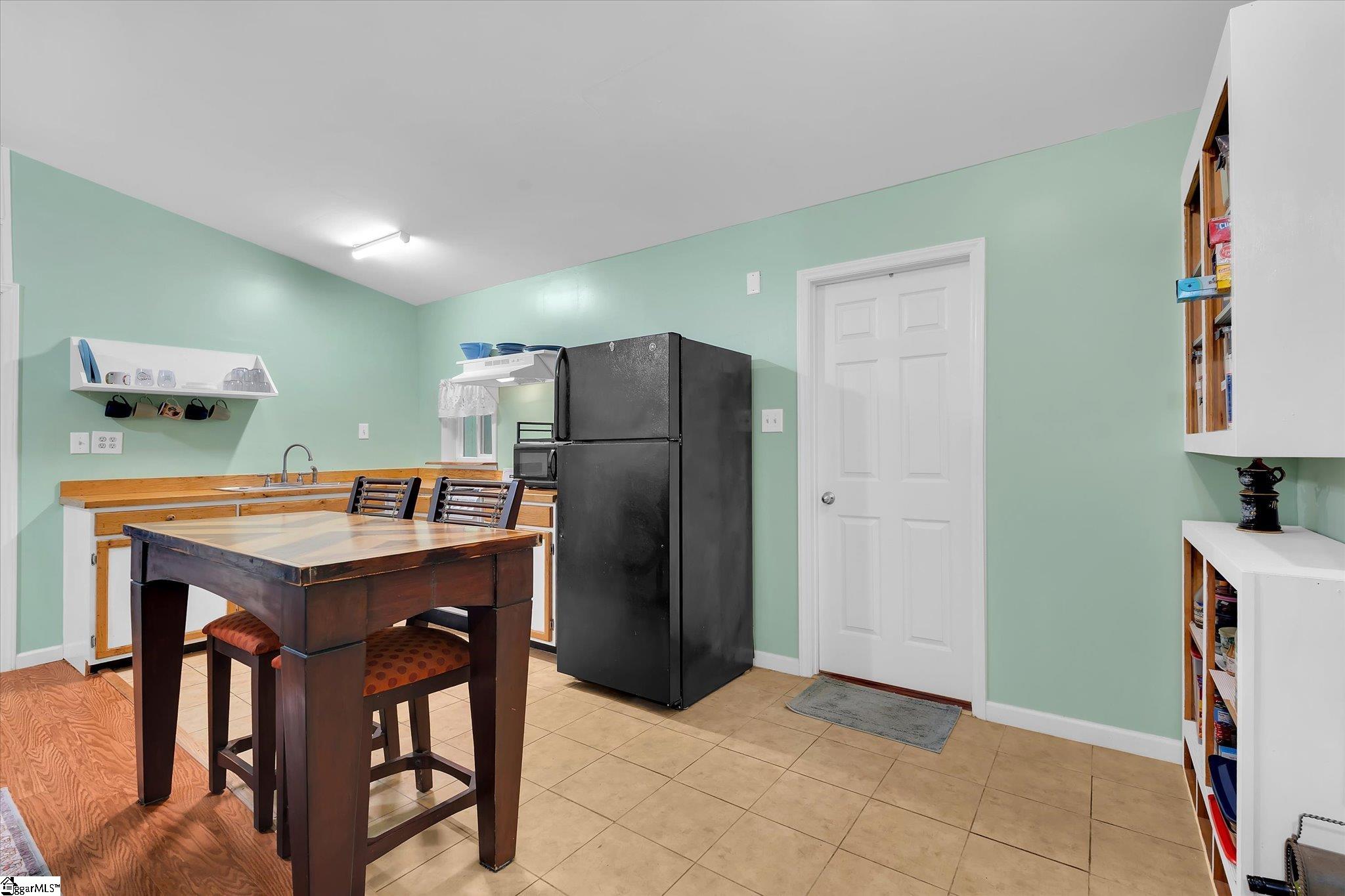 406 Dogwood Drive Tamassee, SC 29686