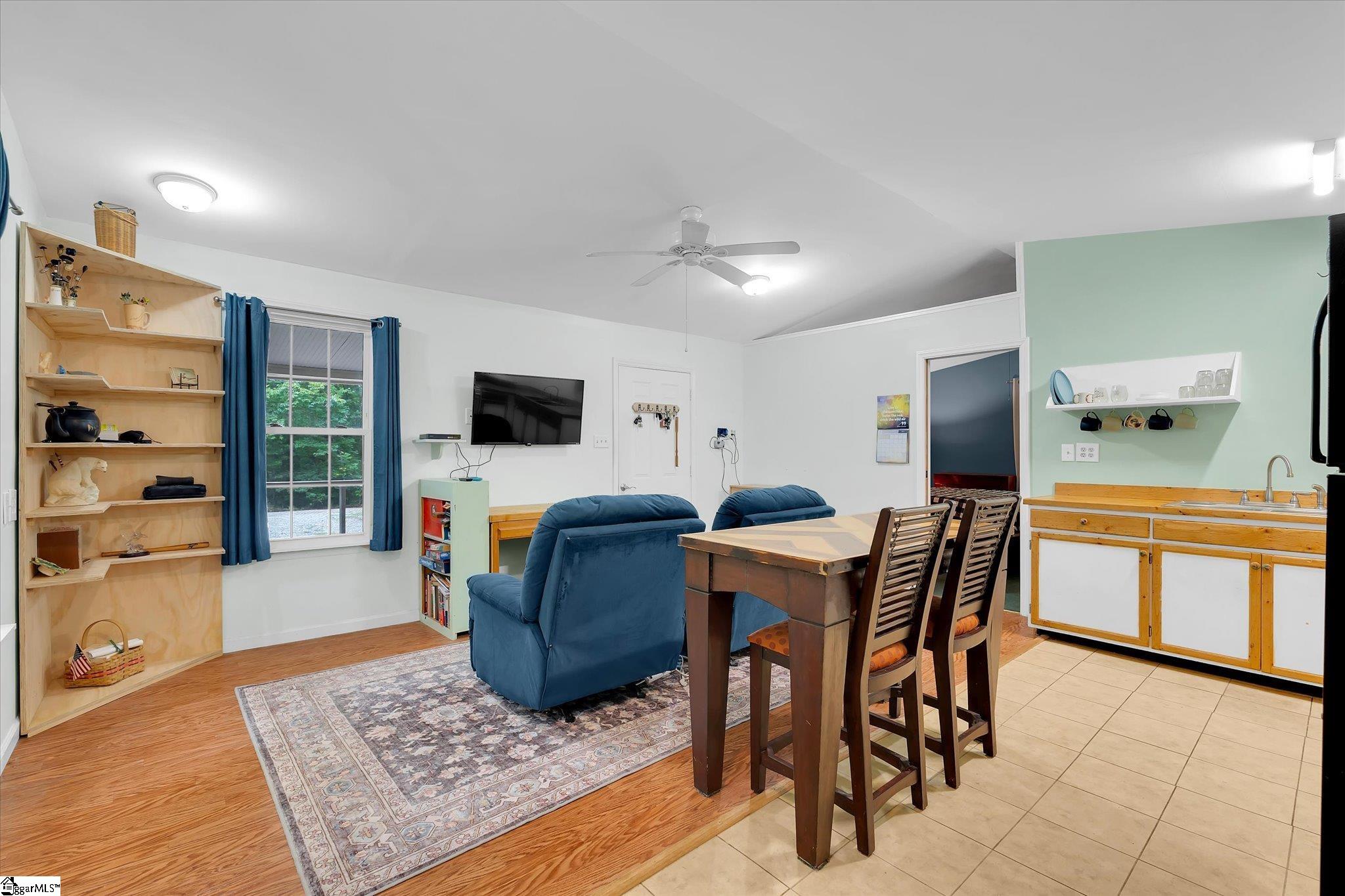 406 Dogwood Drive Tamassee, SC 29686