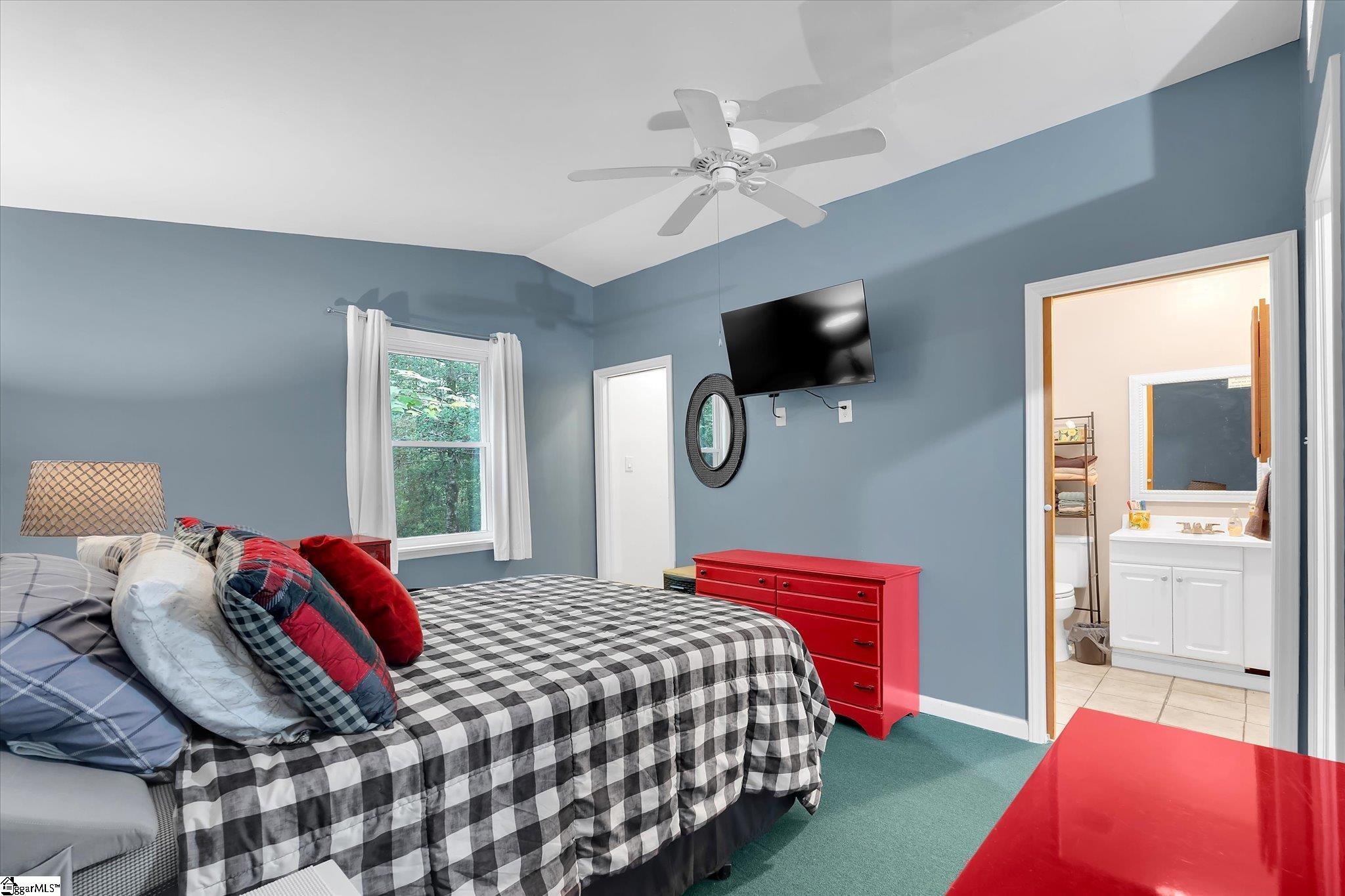 406 Dogwood Drive Tamassee, SC 29686