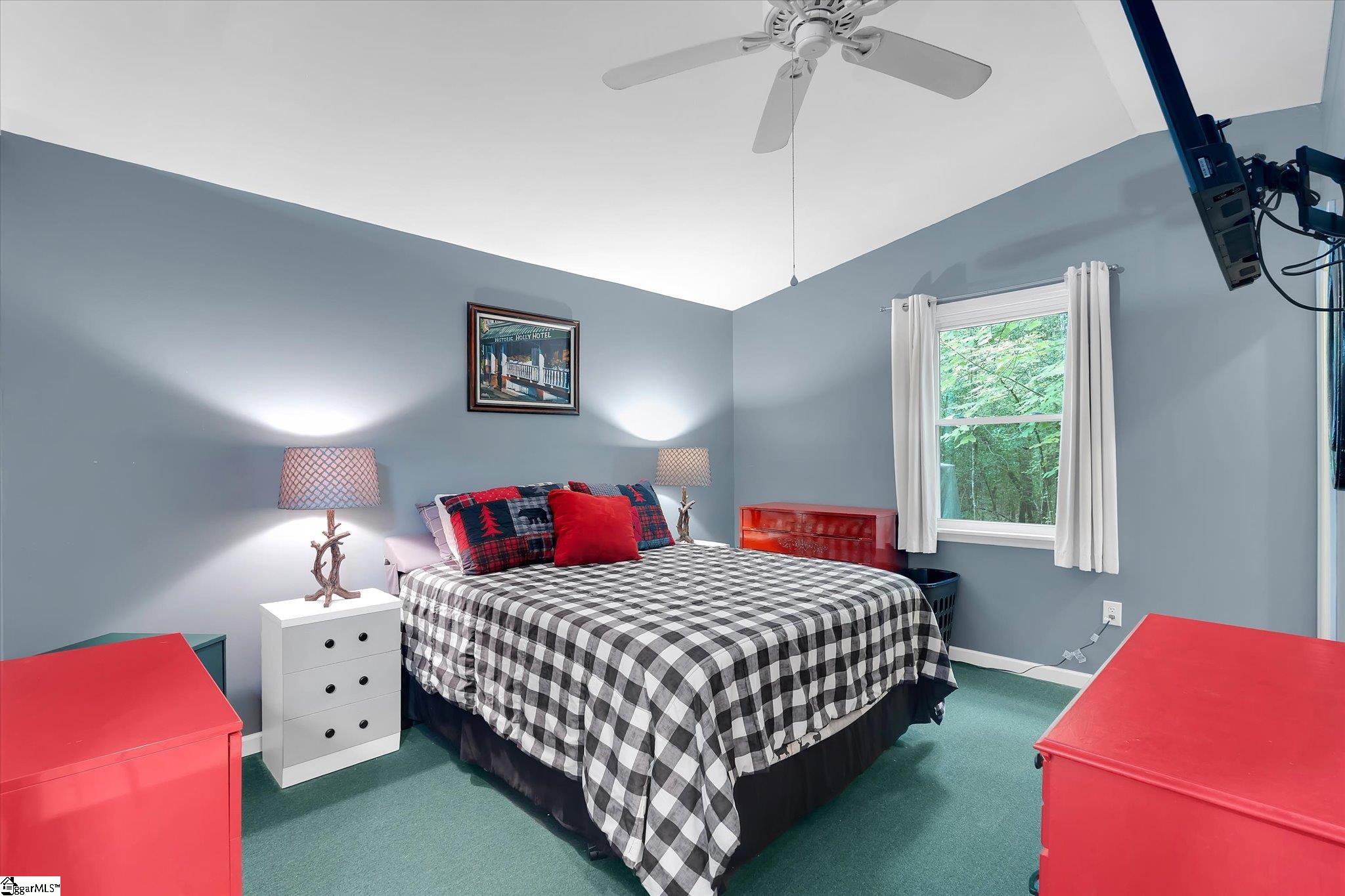 406 Dogwood Drive Tamassee, SC 29686